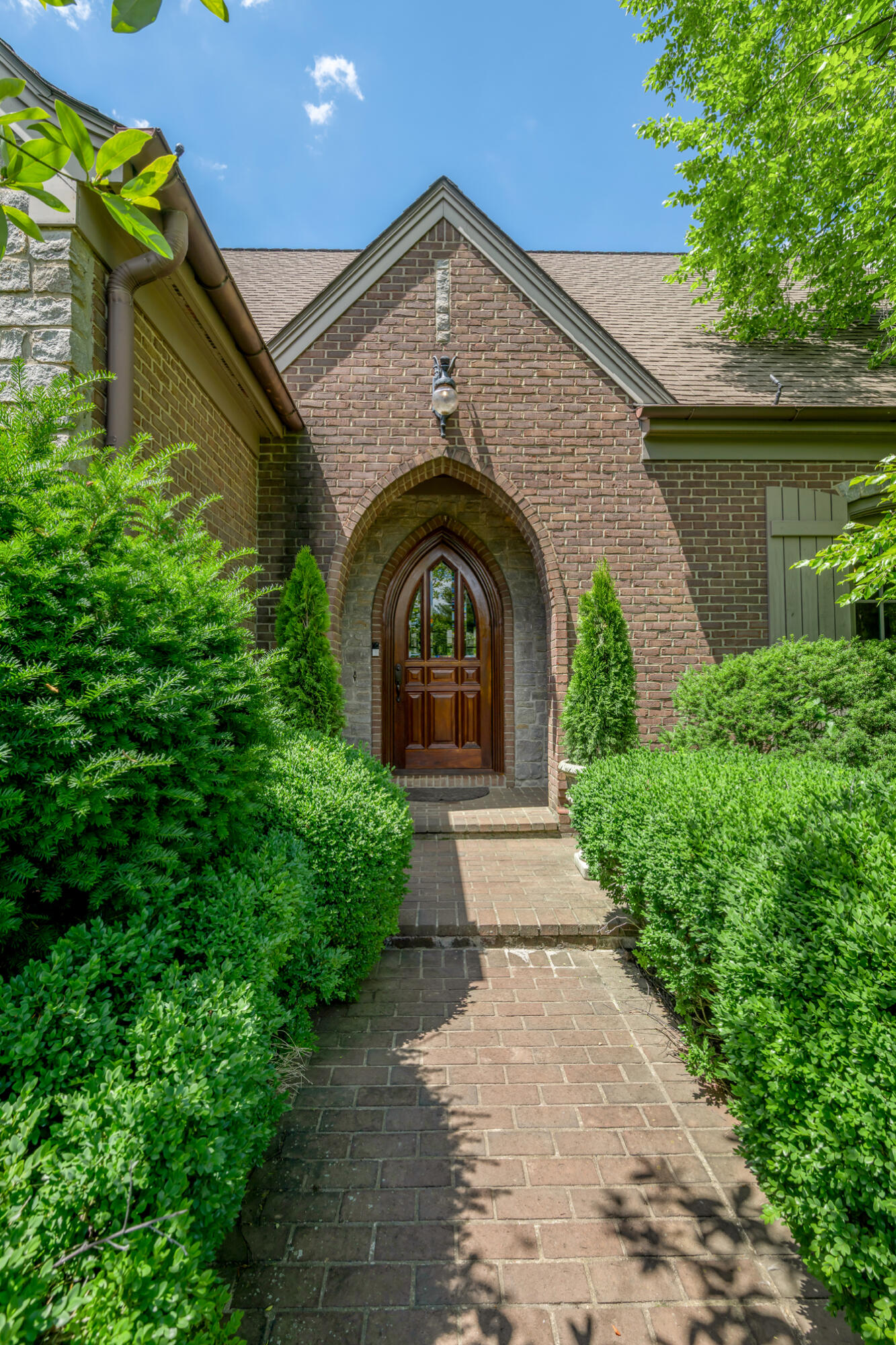 601 Delong Road Property Photo 2