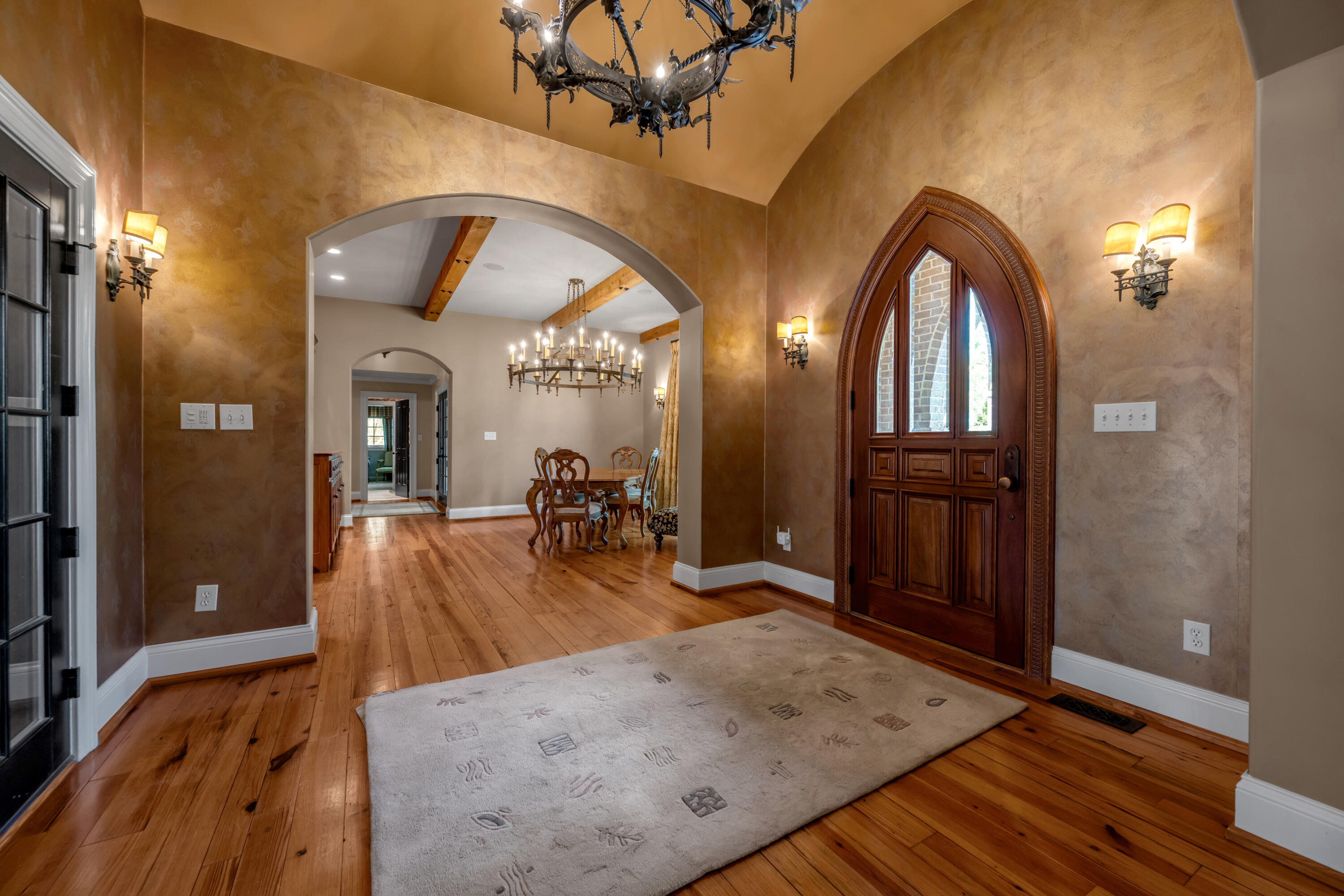 601 Delong Road Property Photo 7