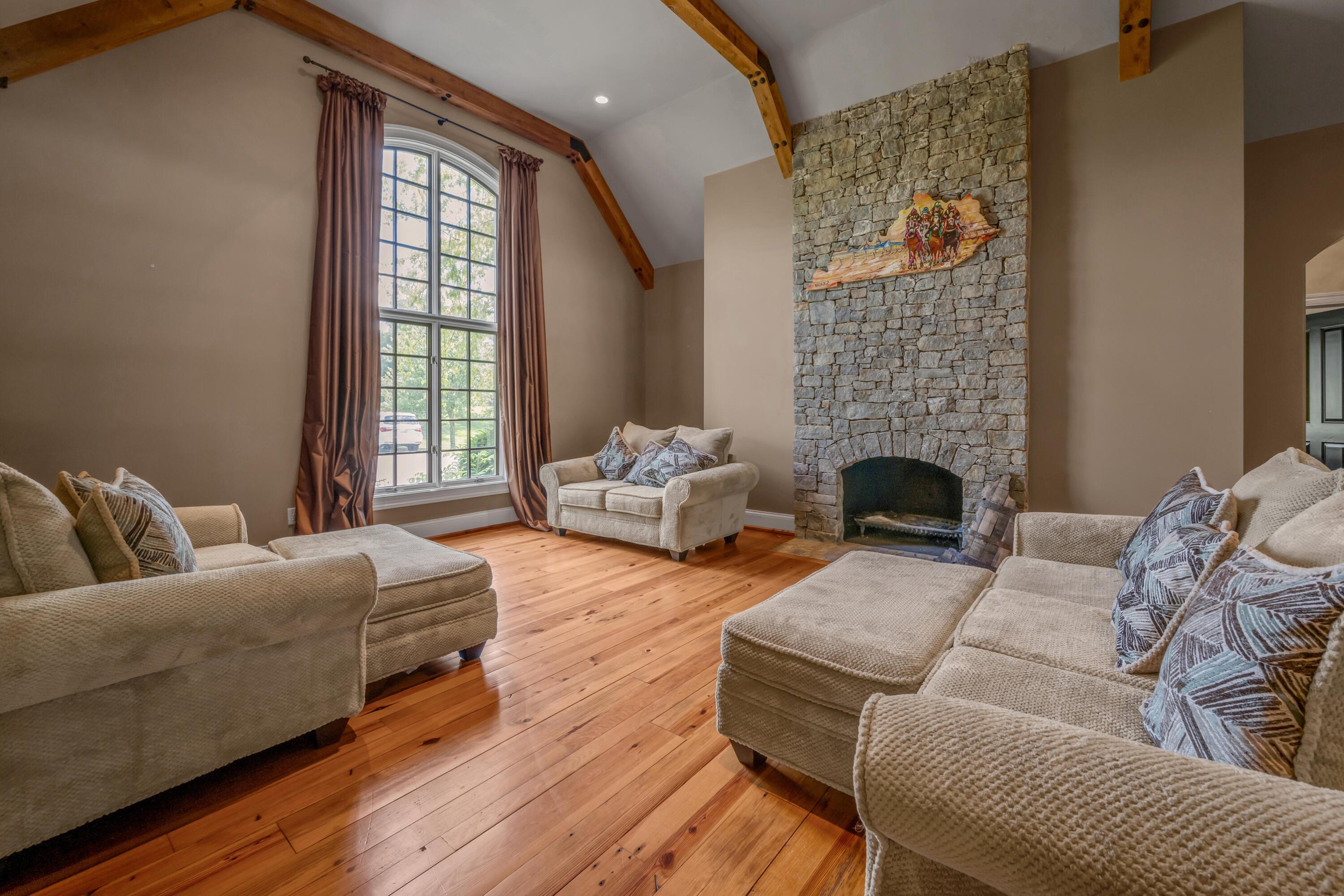 601 Delong Road Property Photo 8