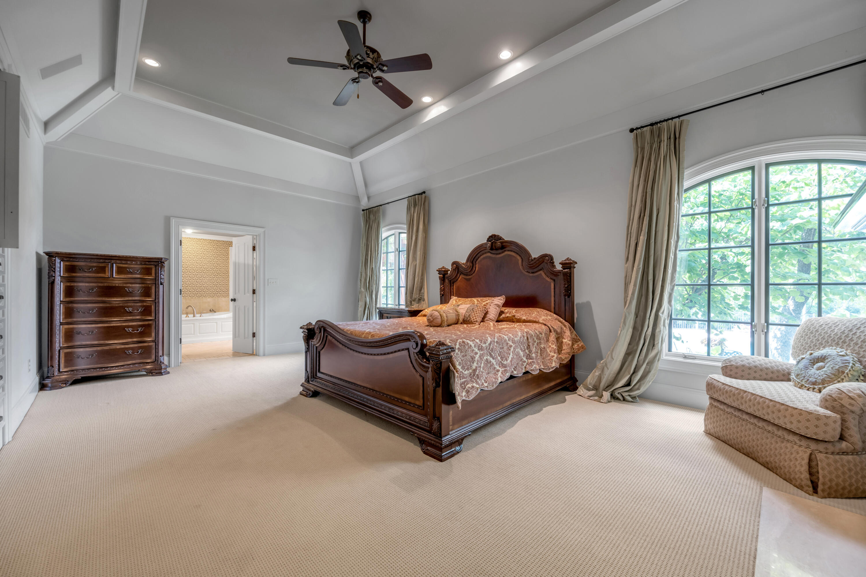601 Delong Road Property Photo 16
