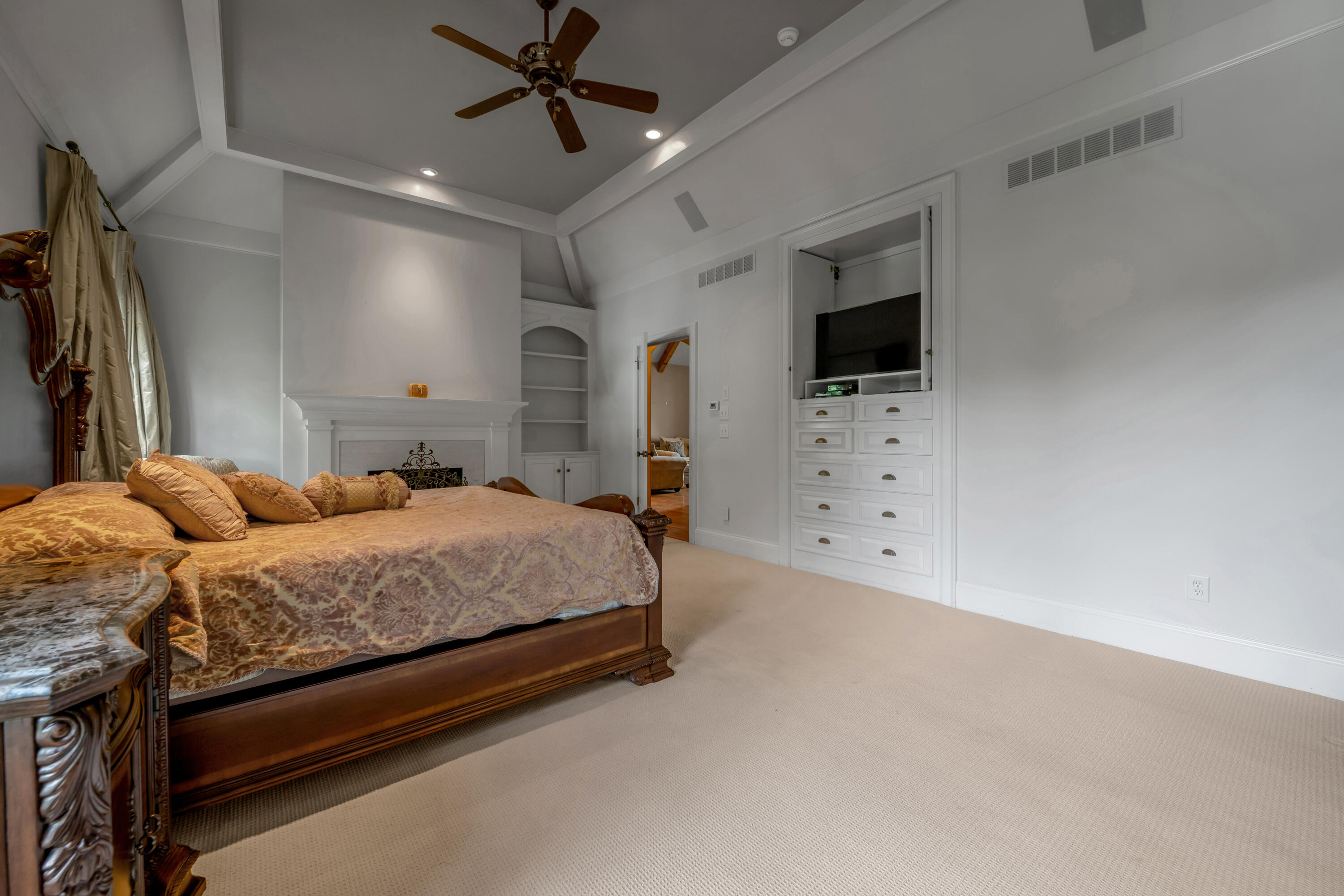 601 Delong Road Property Photo 18