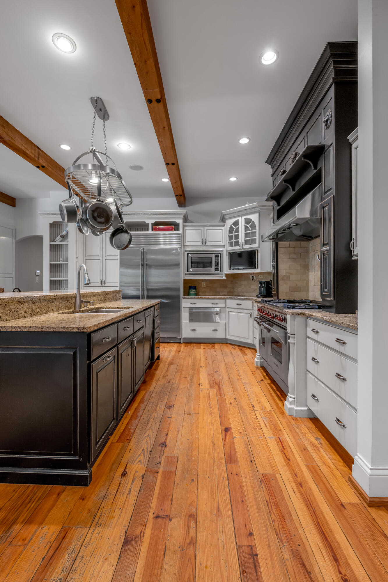 601 Delong Road Property Photo 27