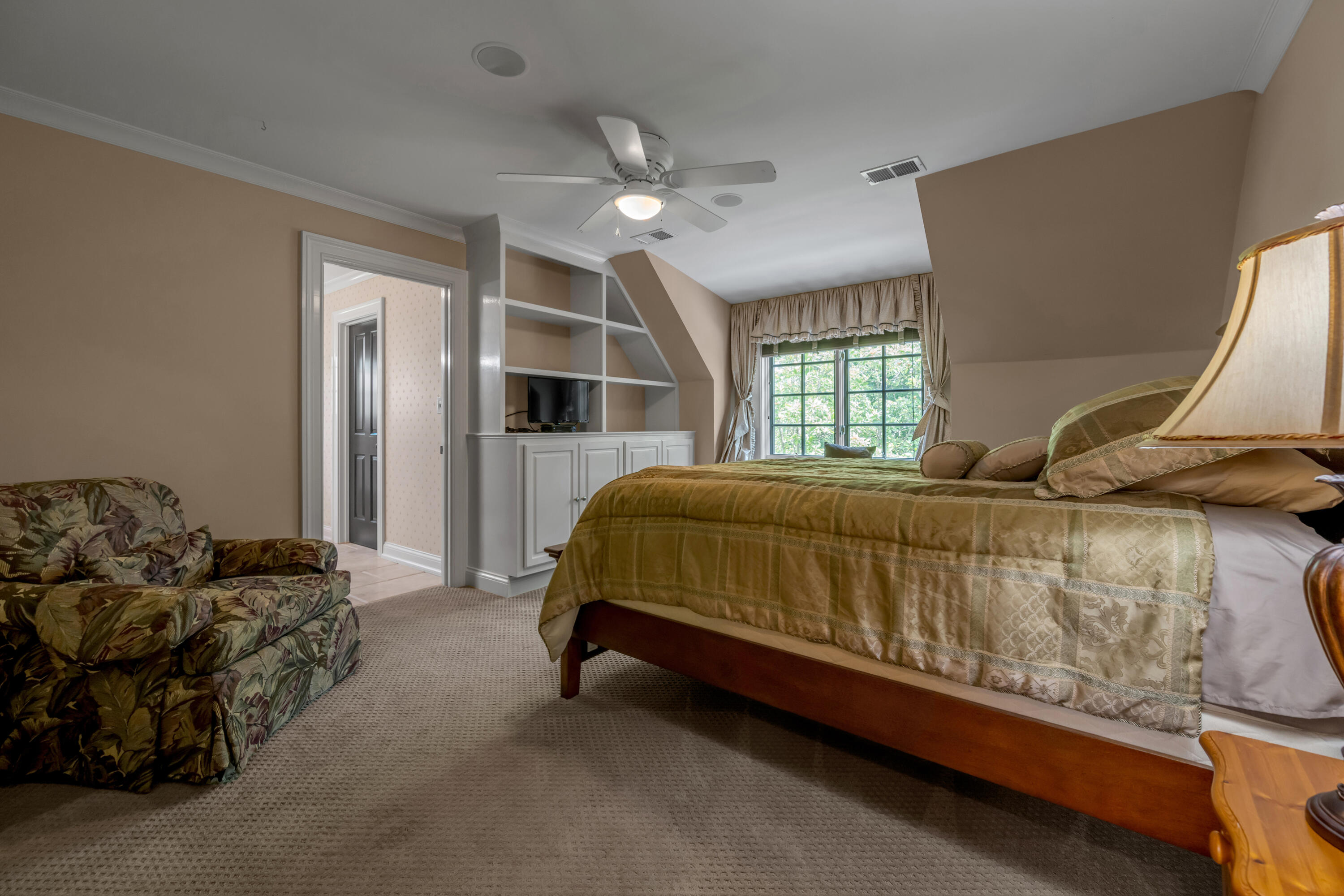 601 Delong Road Property Photo 51