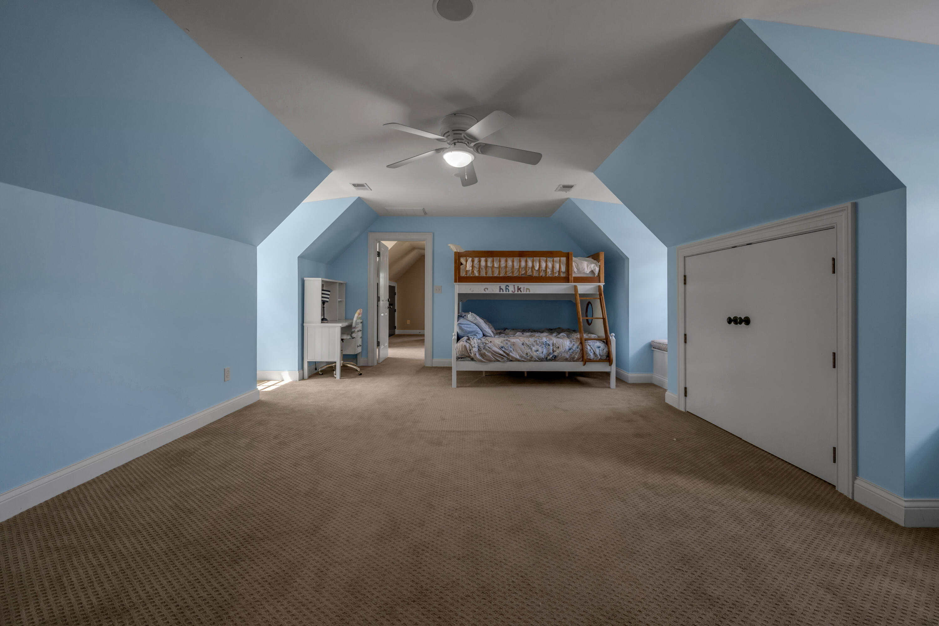 601 Delong Road Property Photo 56