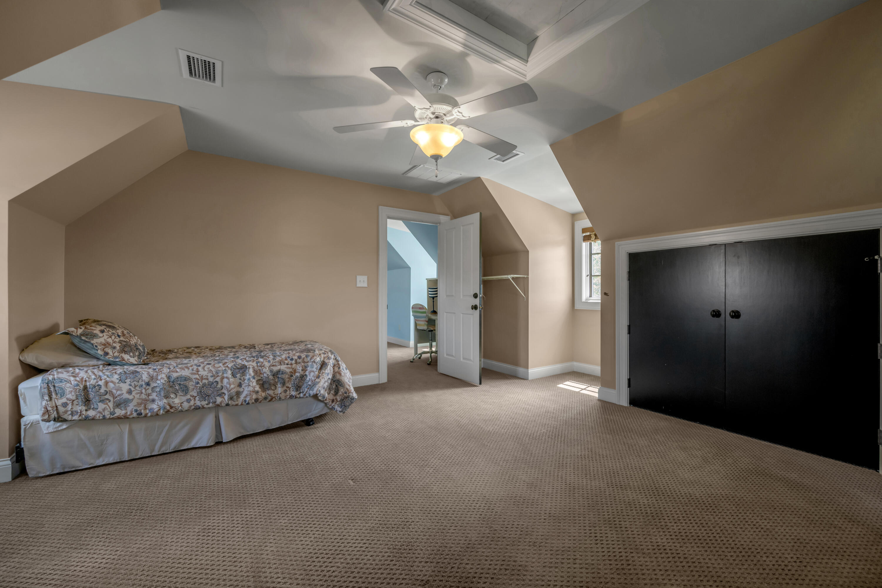 601 Delong Road Property Photo 62