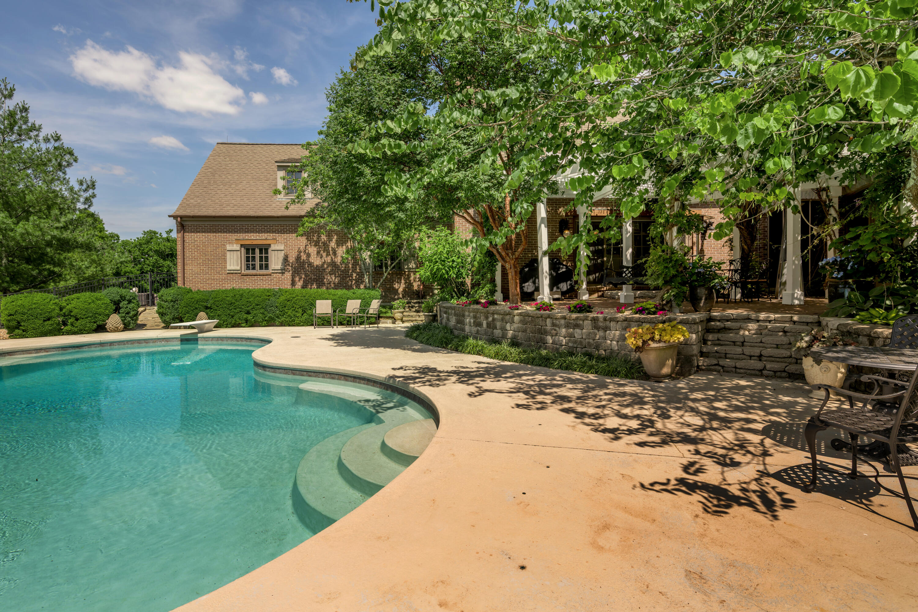601 Delong Road Property Photo 87