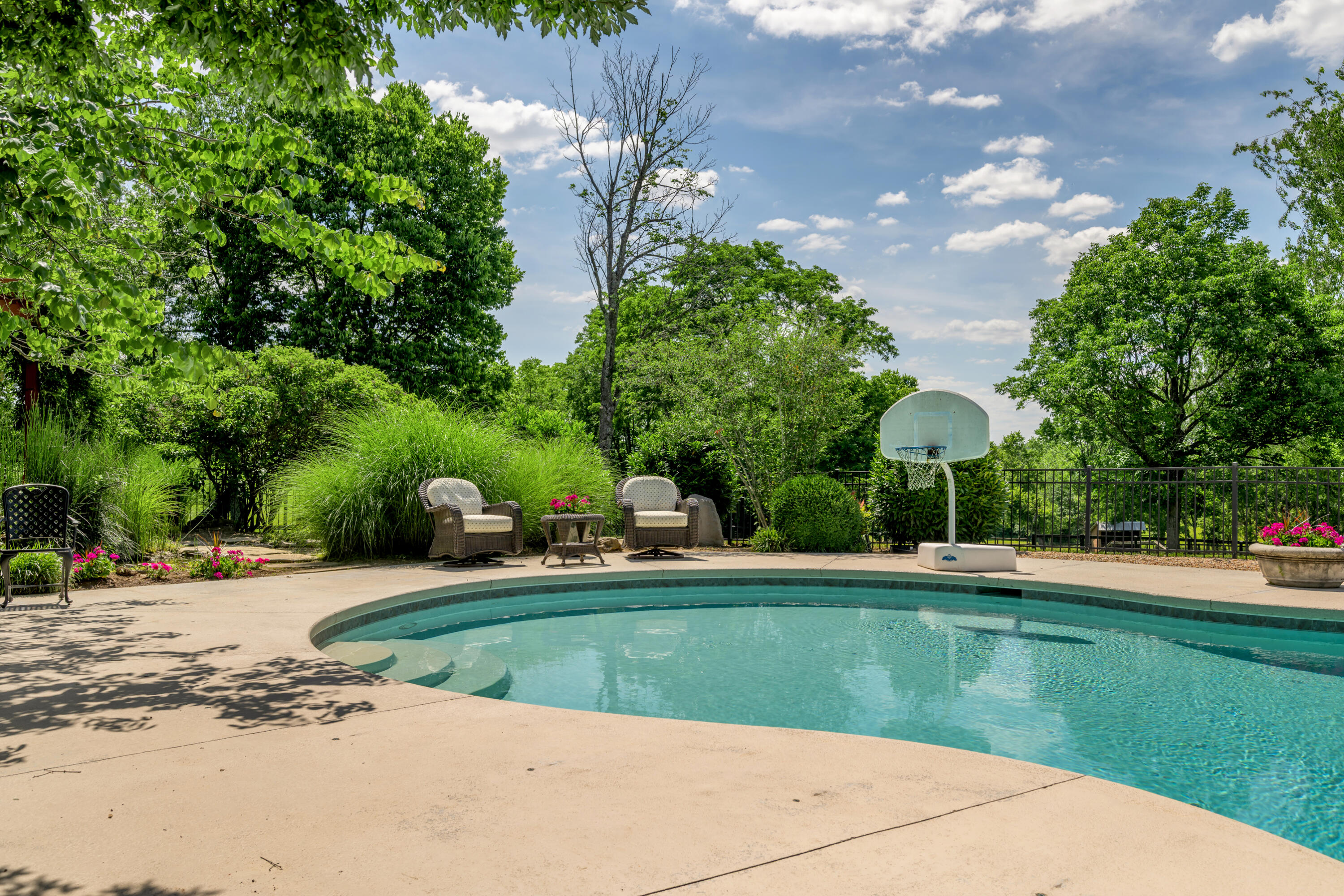 601 Delong Road Property Photo 91