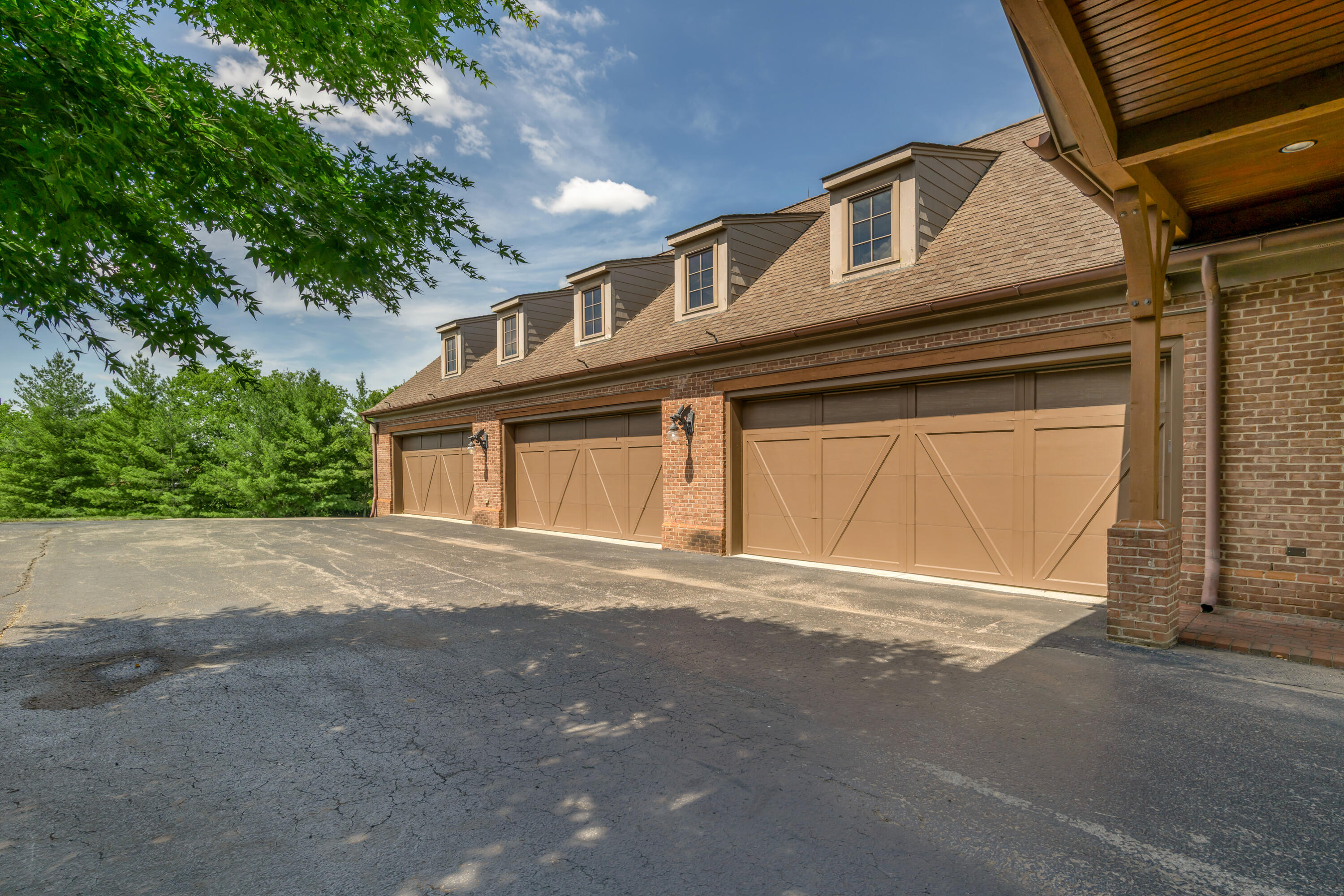 601 Delong Road Property Photo 99