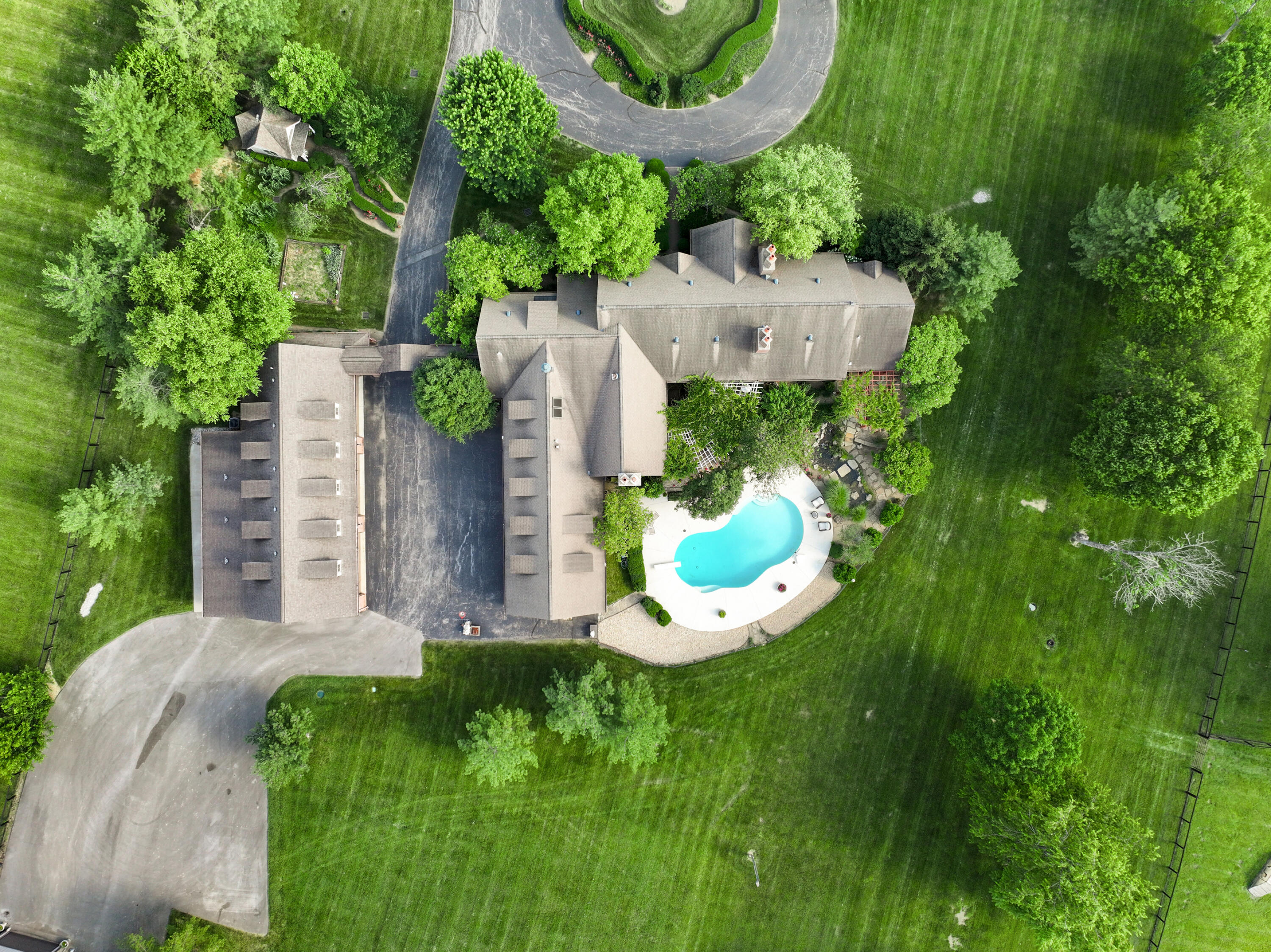 601 Delong Road Property Photo 133