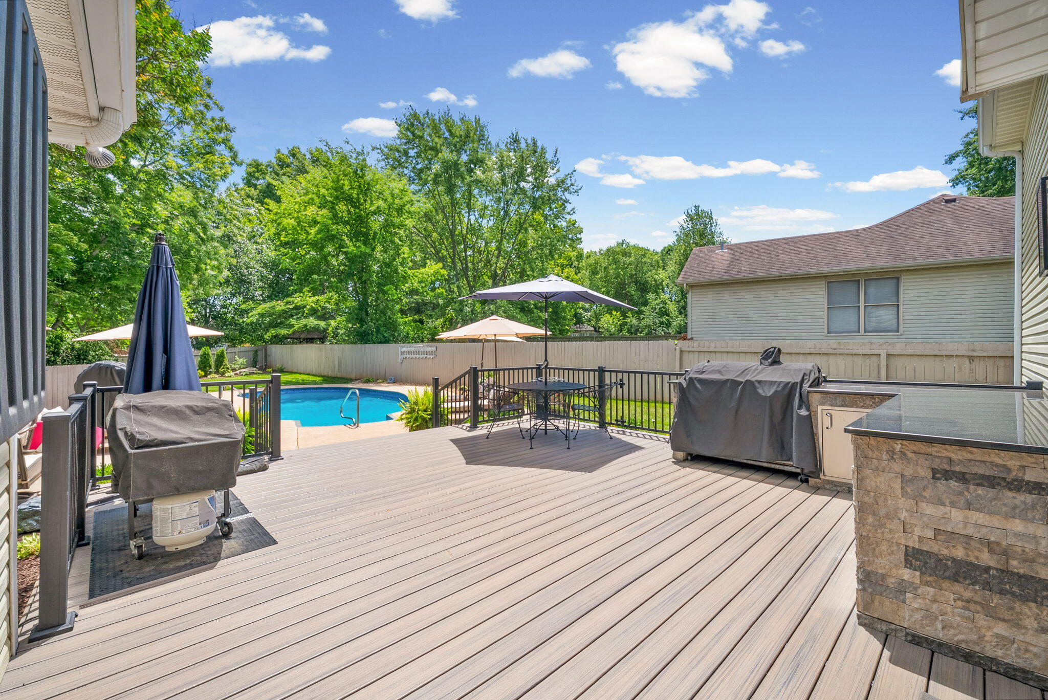 1215 Bark Ridge Circle Property Photo 38