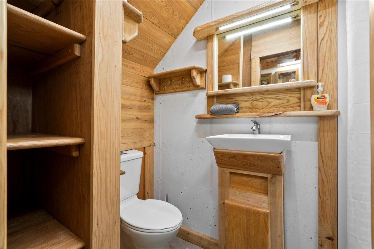 168 Laurel Lane Property Photo 32
