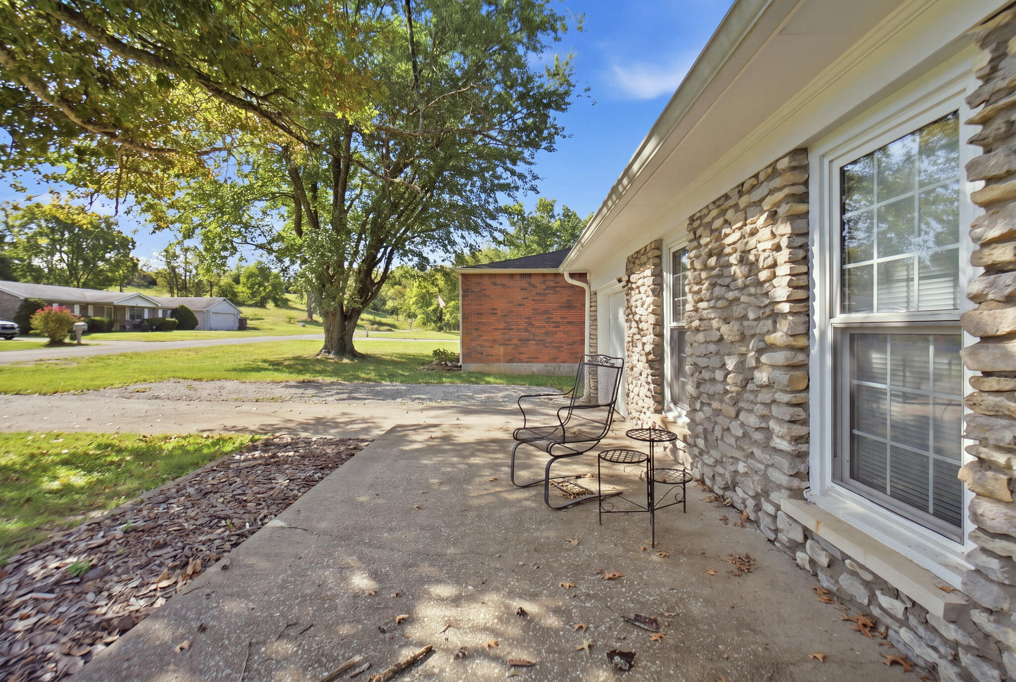 147 Meadowbrook Drive Property Photo 6