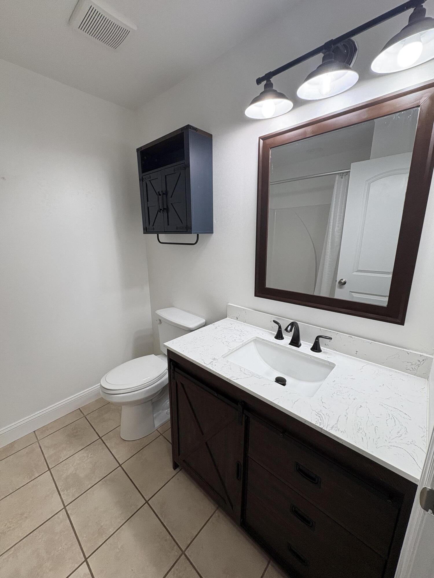 632 Fairfax Lane Property Photo 12