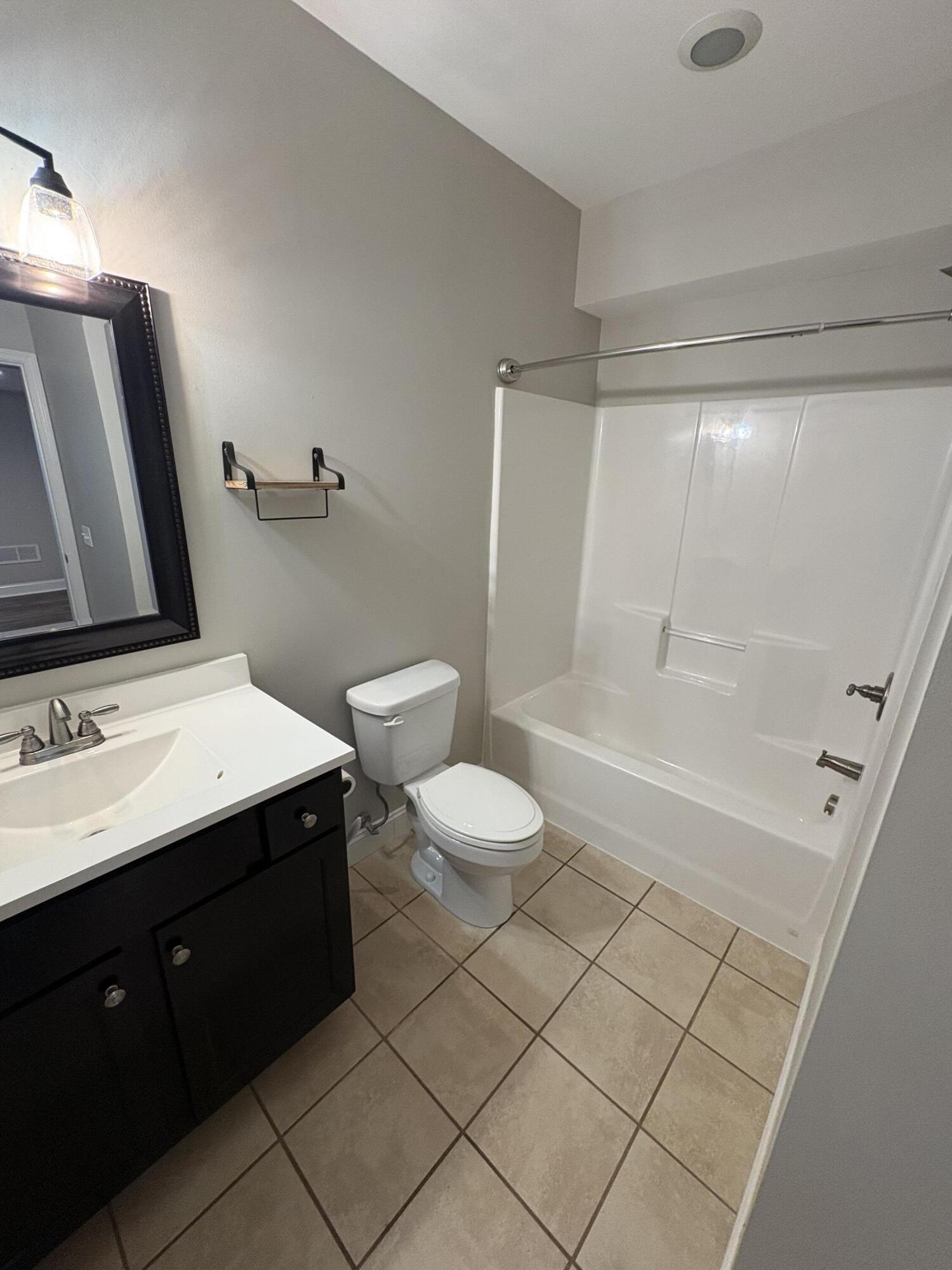 632 Fairfax Lane Property Photo 20