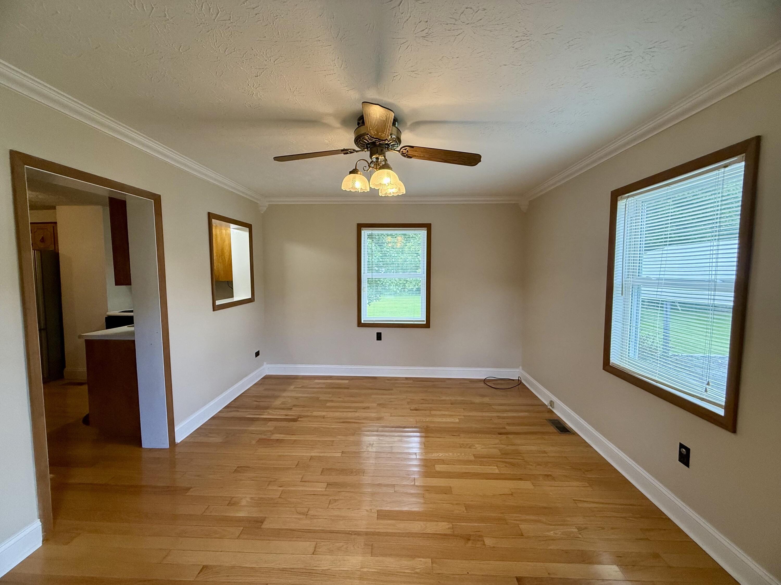 276 Evergreen Road Property Photo 8
