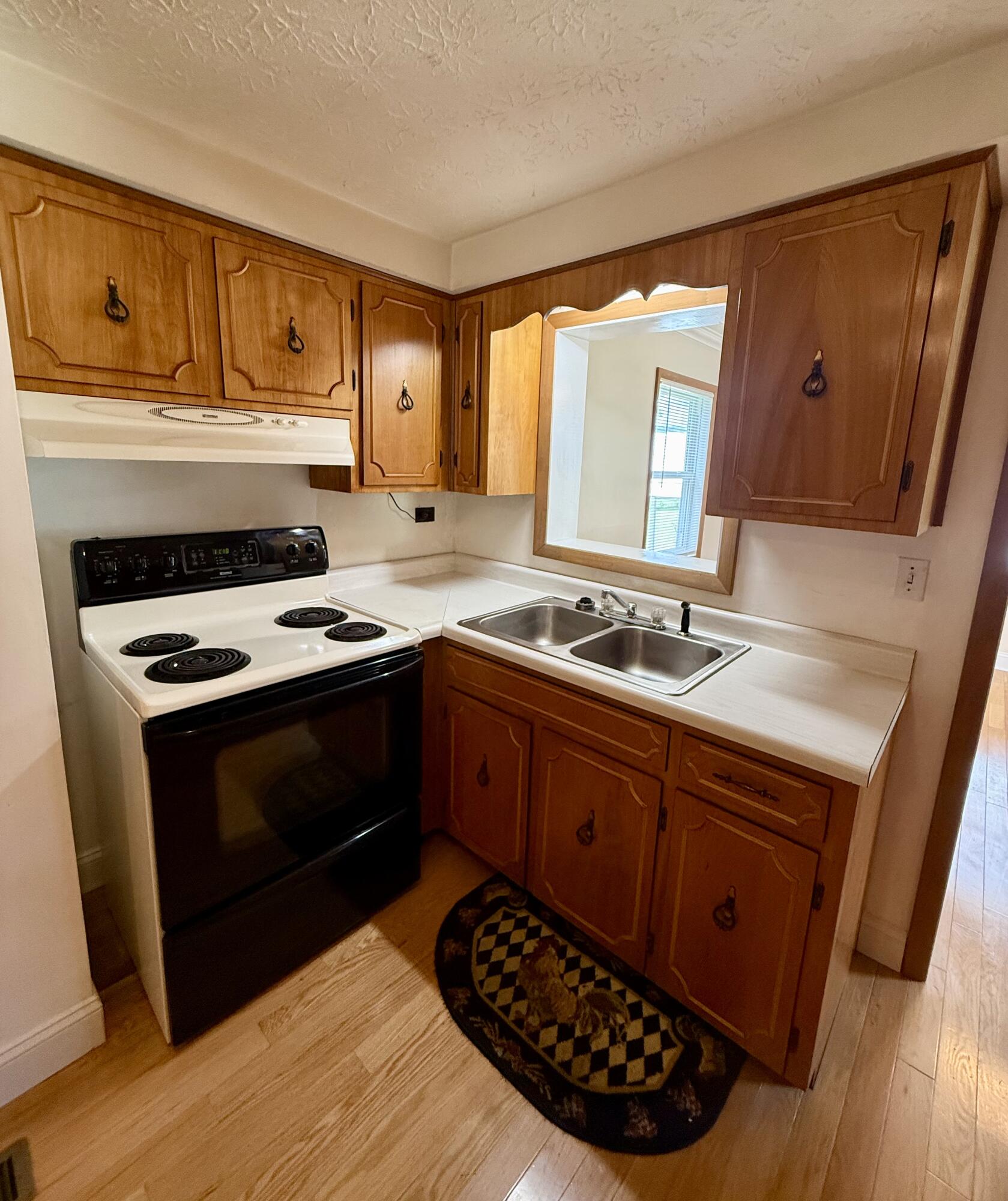276 Evergreen Road Property Photo 11