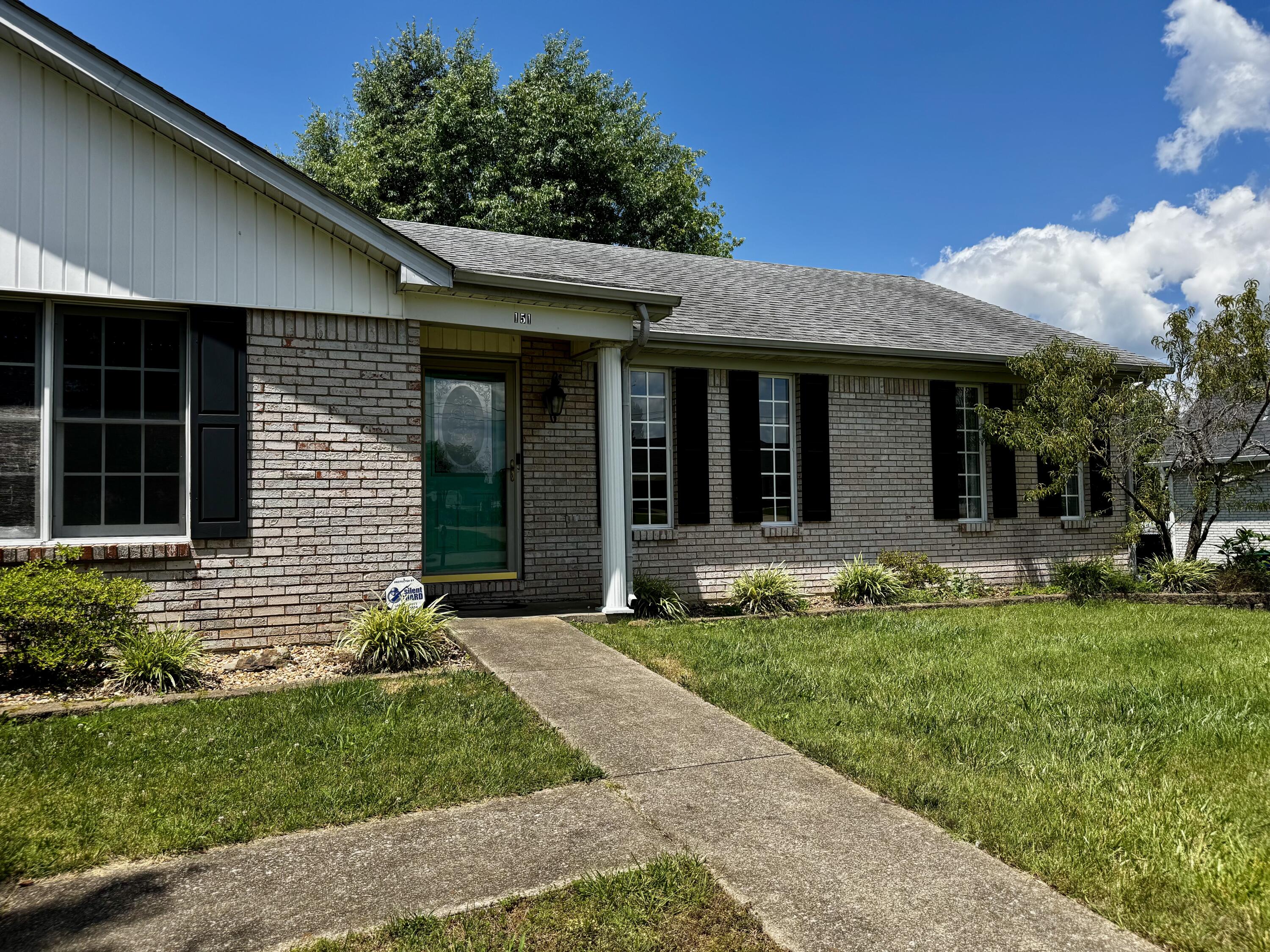 151 Meadowcrest Drive Property Photo 3