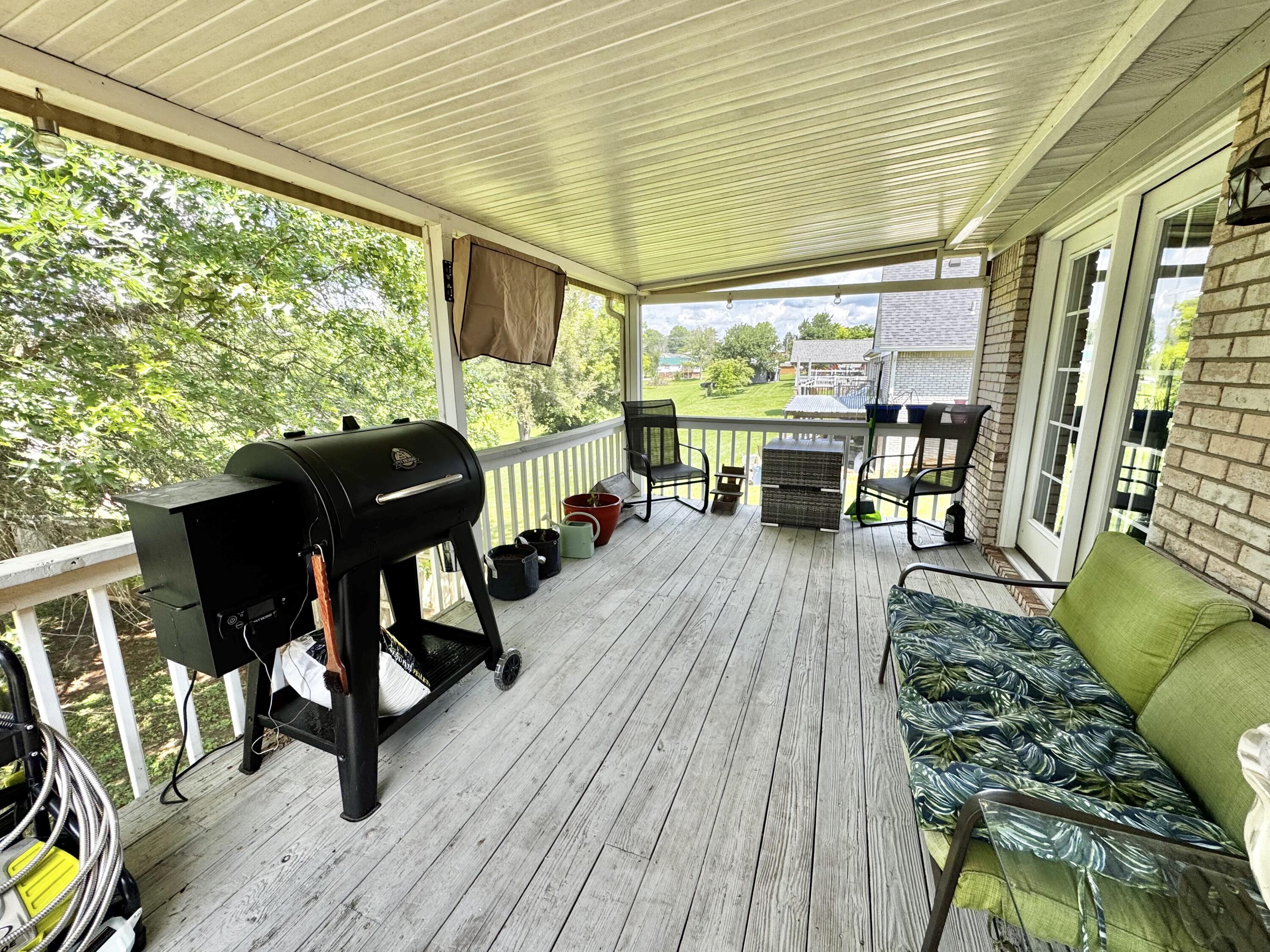 151 Meadowcrest Drive Property Photo 11