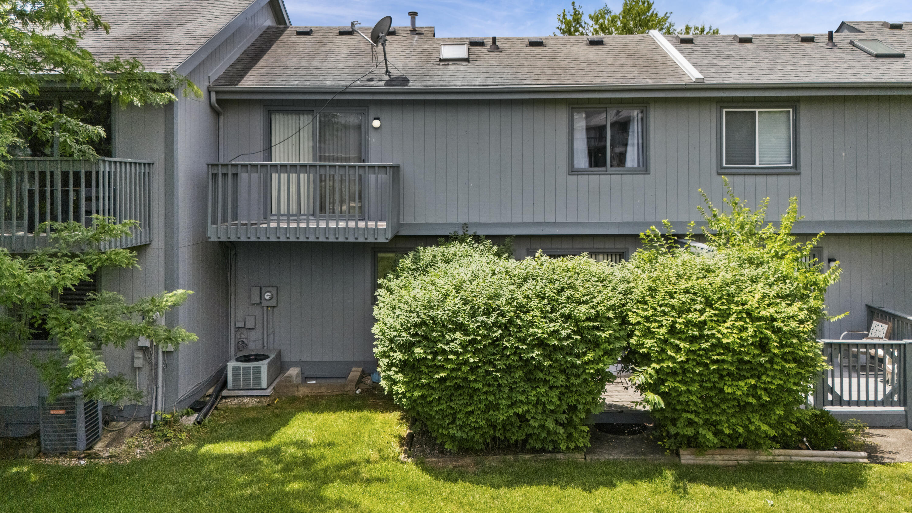 120 Cherrybrook Court Property Photo 7