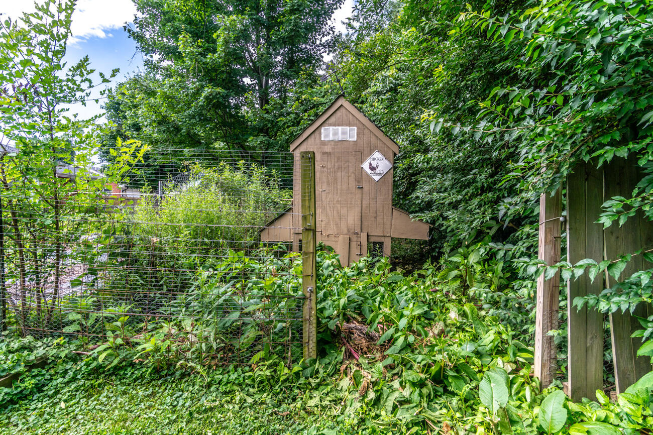 120 Windsor Drive Property Photo 26