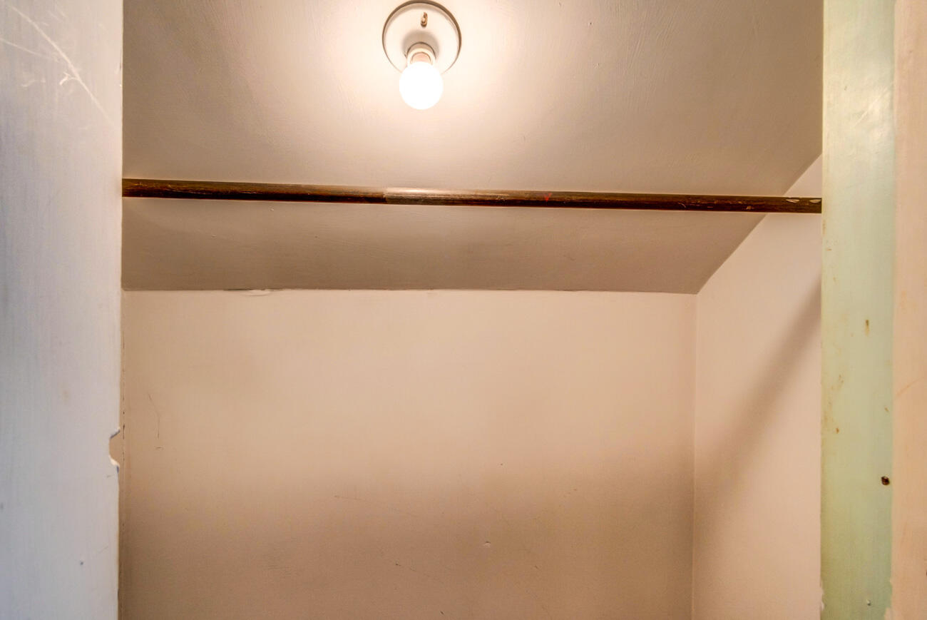 120 Windsor Drive Property Photo 34