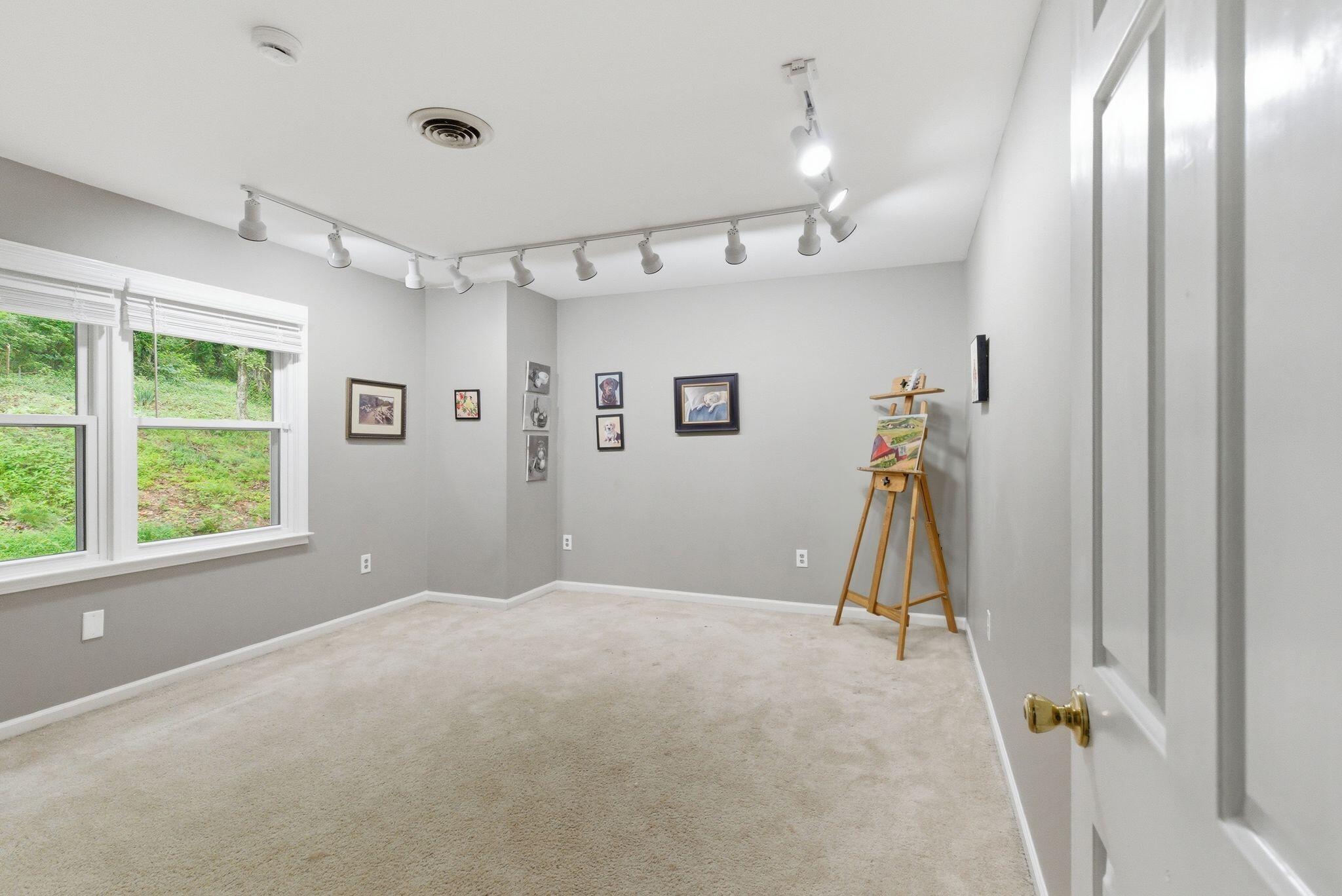 103 Harrison Court Property Photo 26