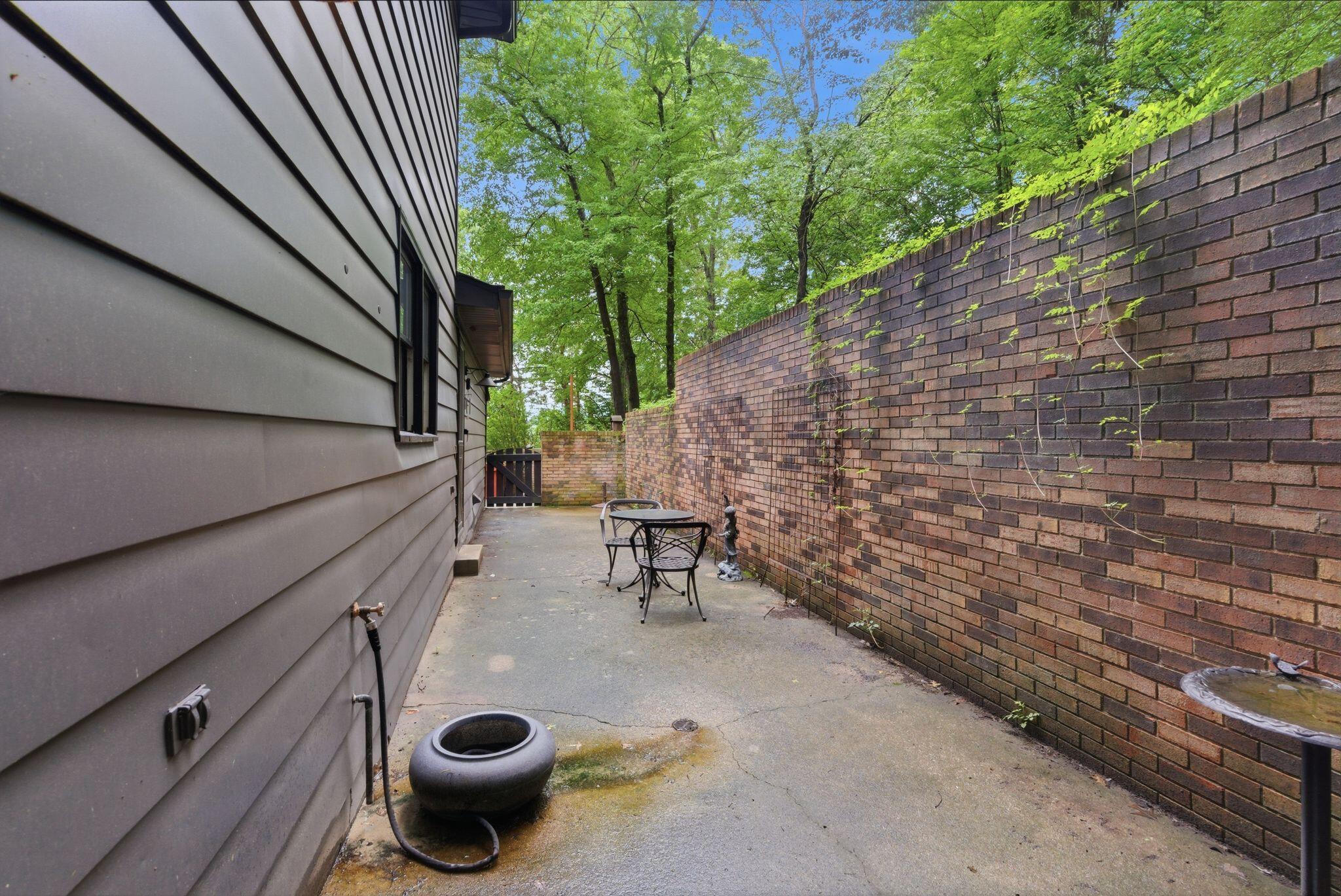 103 Harrison Court Property Photo 39