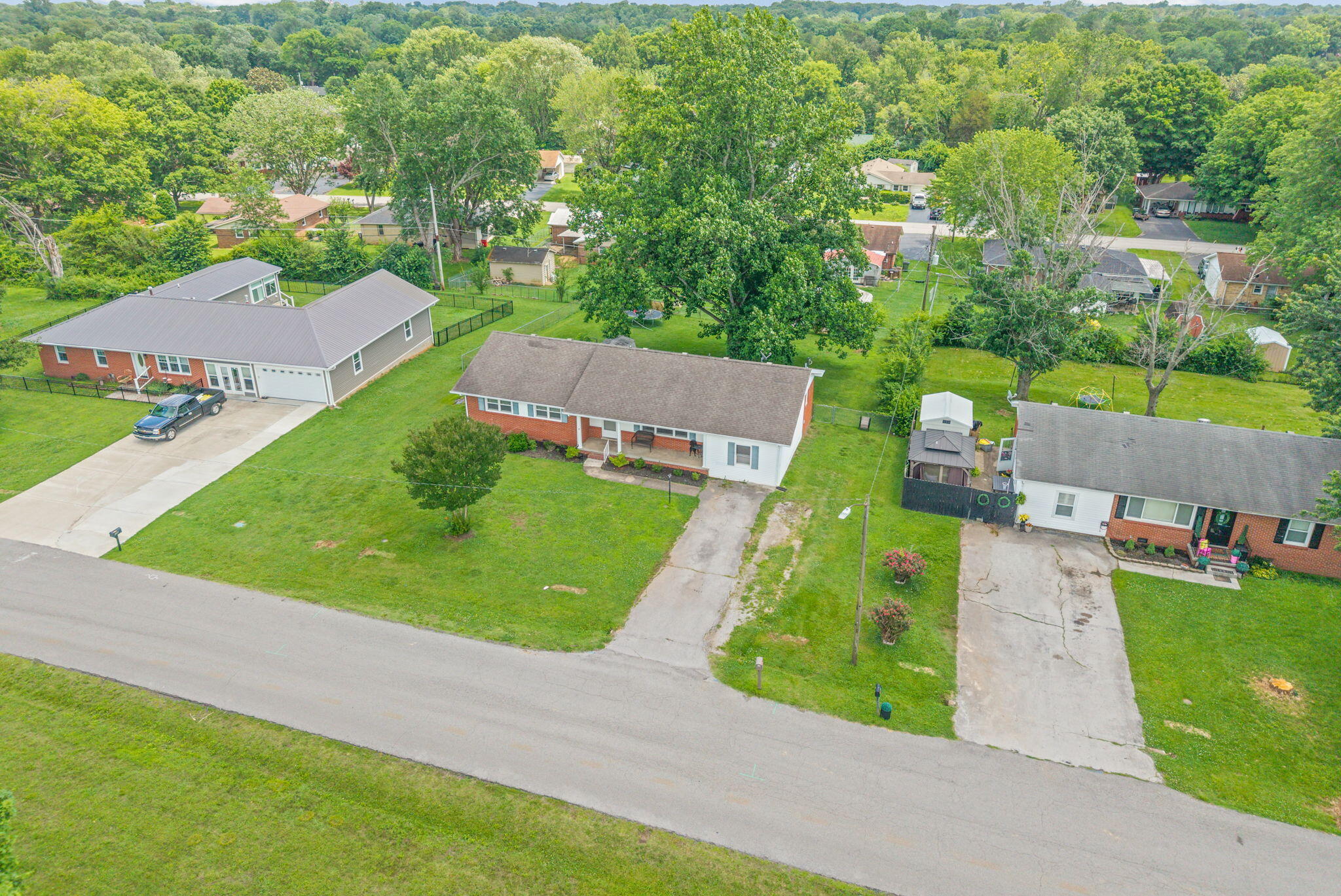 318 Blane Drive Property Photo 2