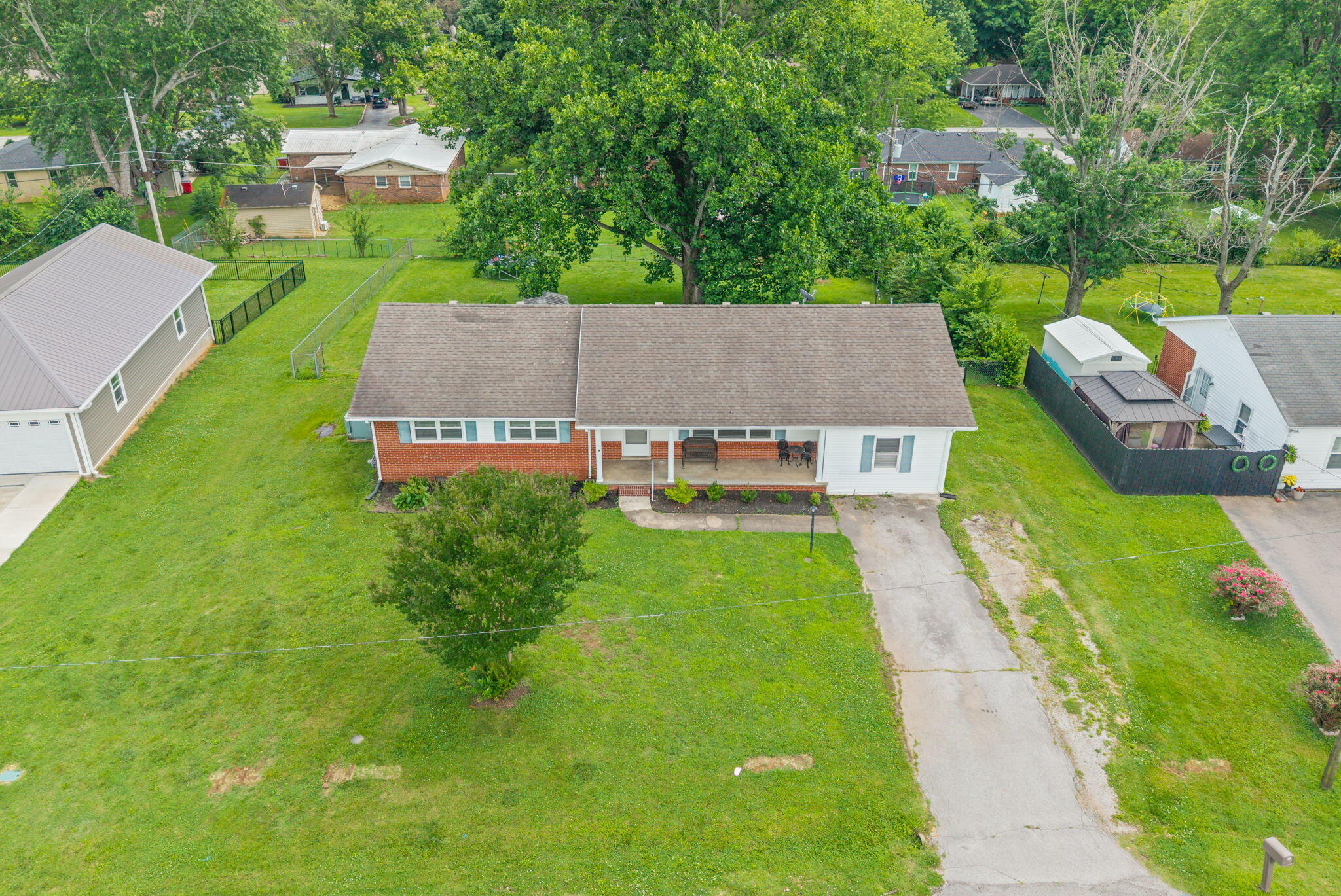 318 Blane Drive Property Photo 39