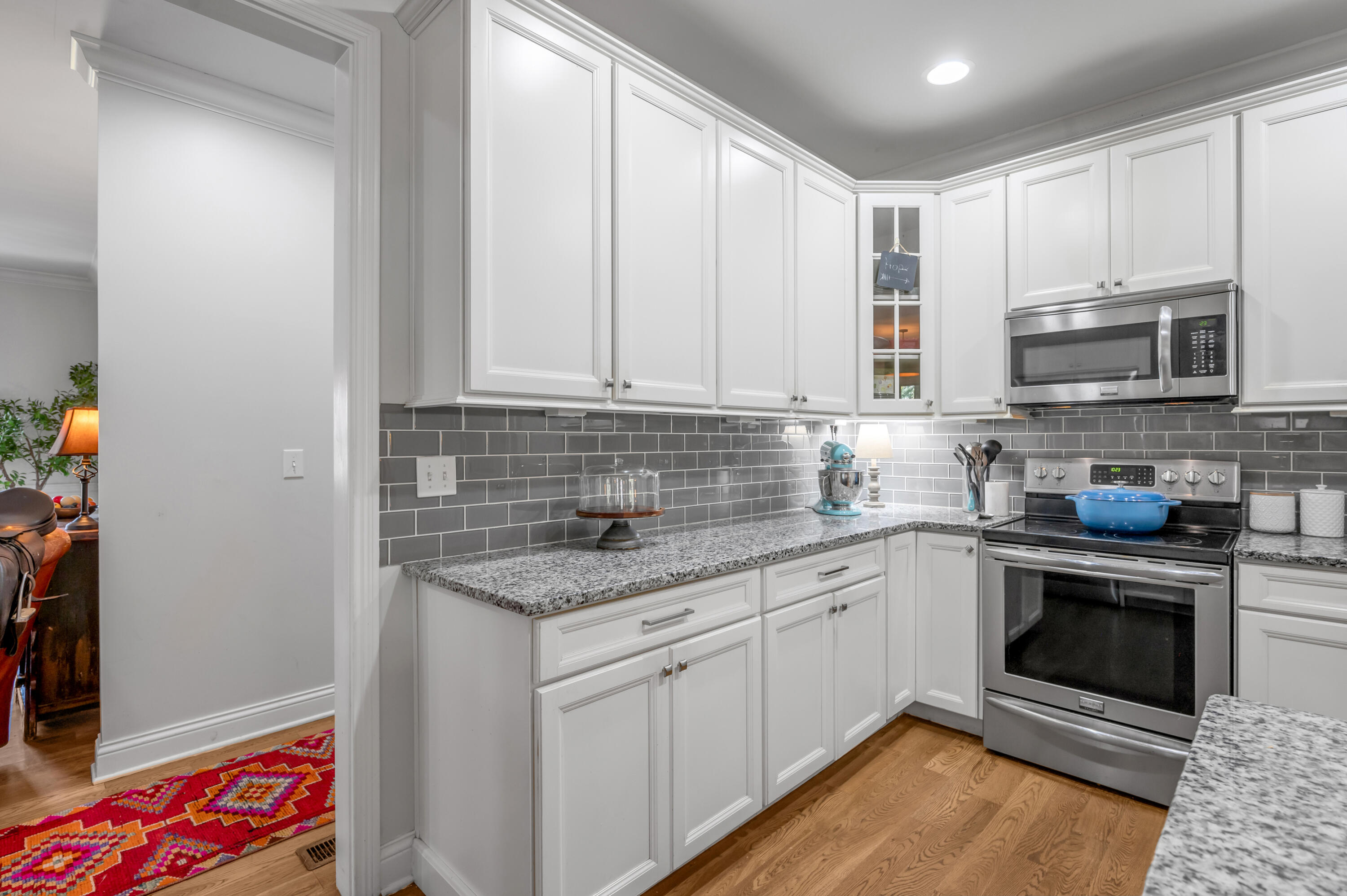 4060 Greentree Road Property Photo 17