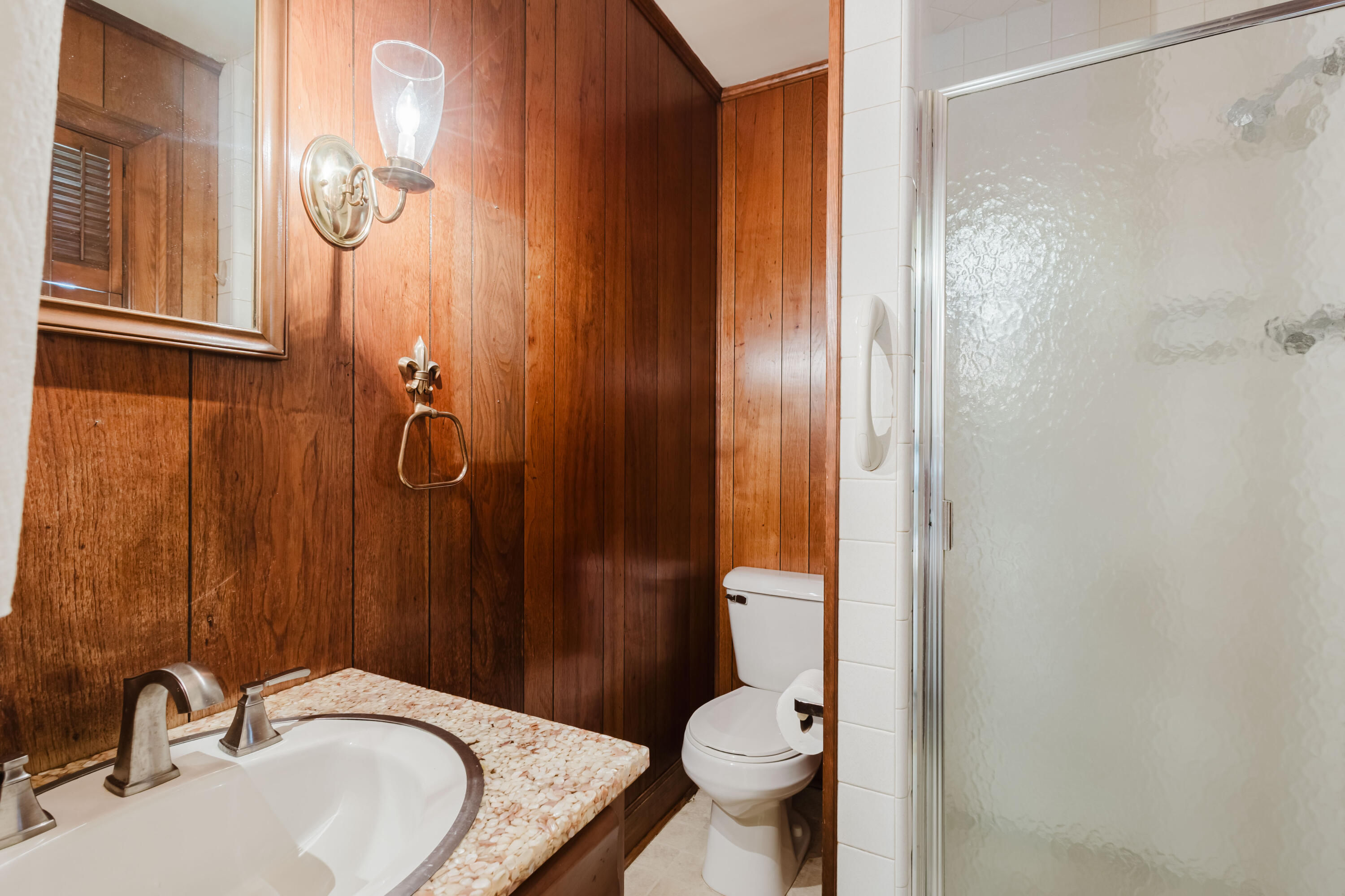 200 Westover Road Property Photo 18