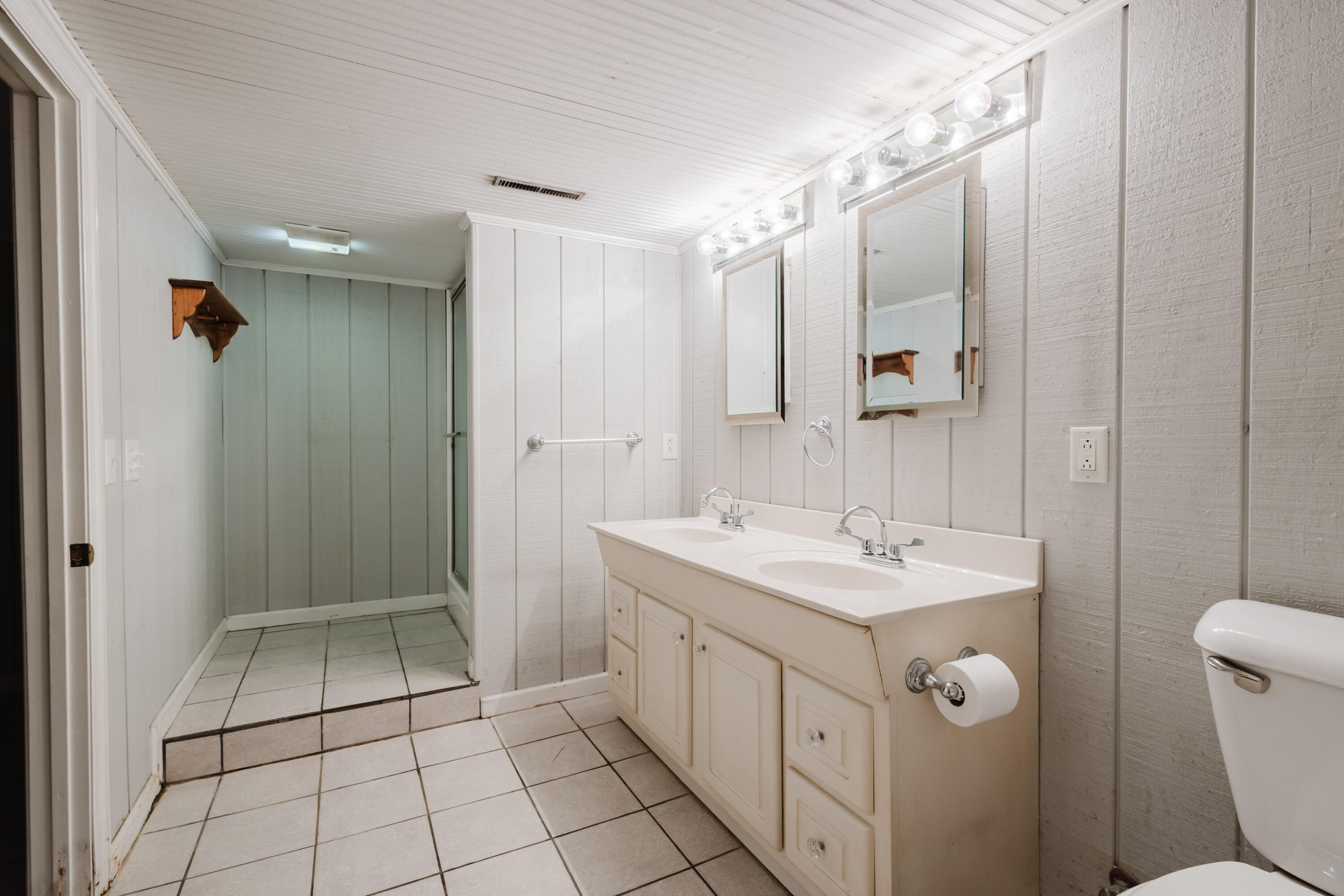200 Westover Road Property Photo 60