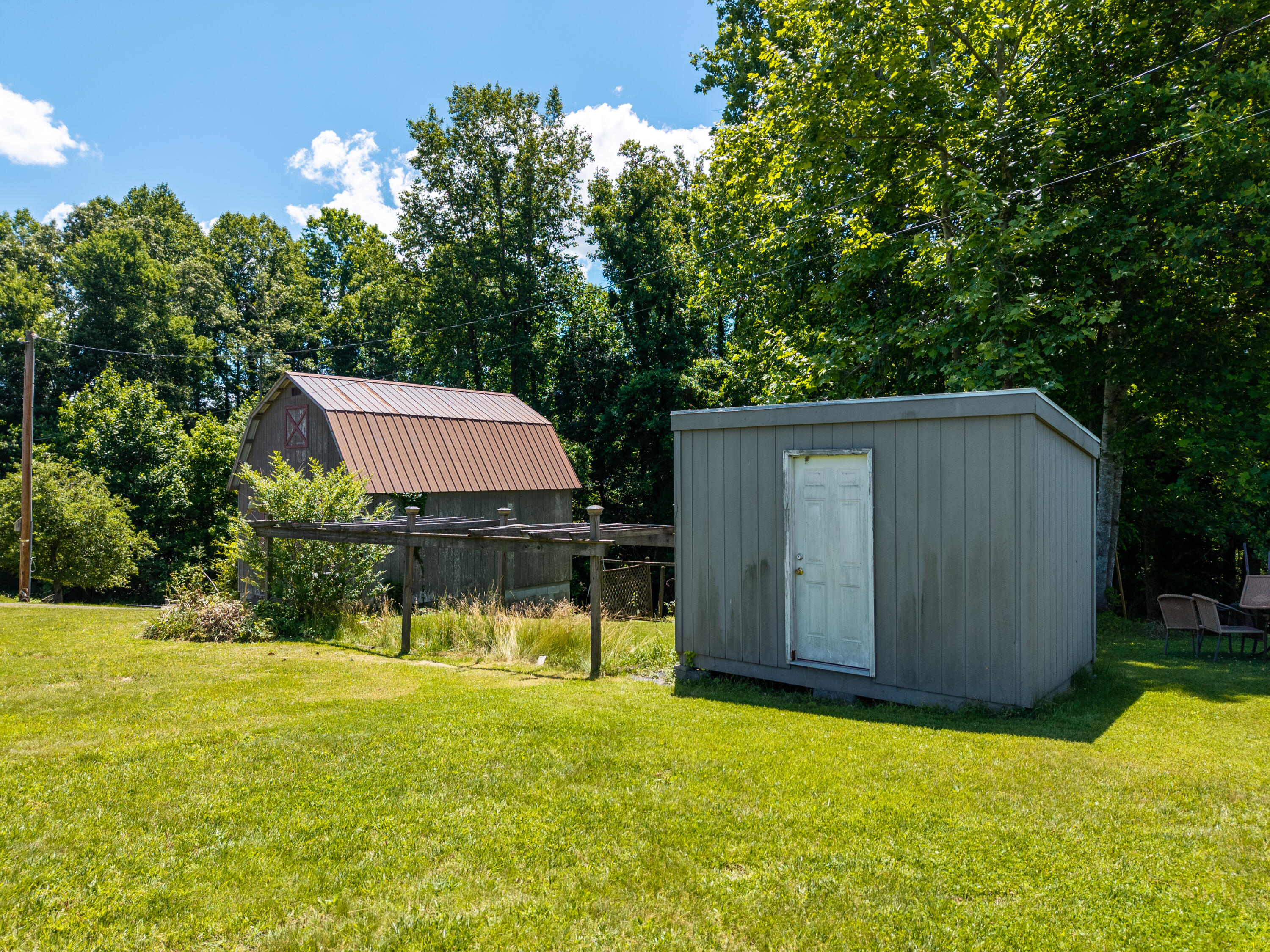 865 Liberty Road Property Photo 8