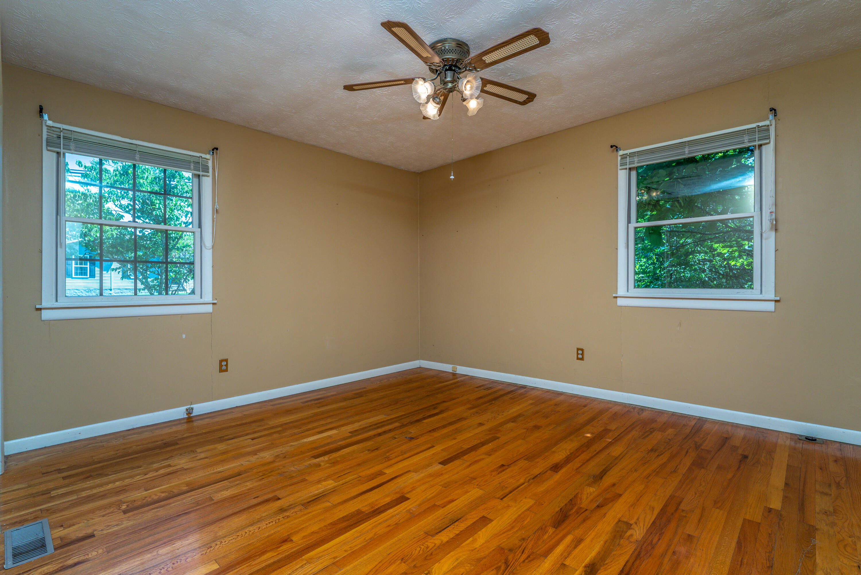 865 Liberty Road Property Photo 17