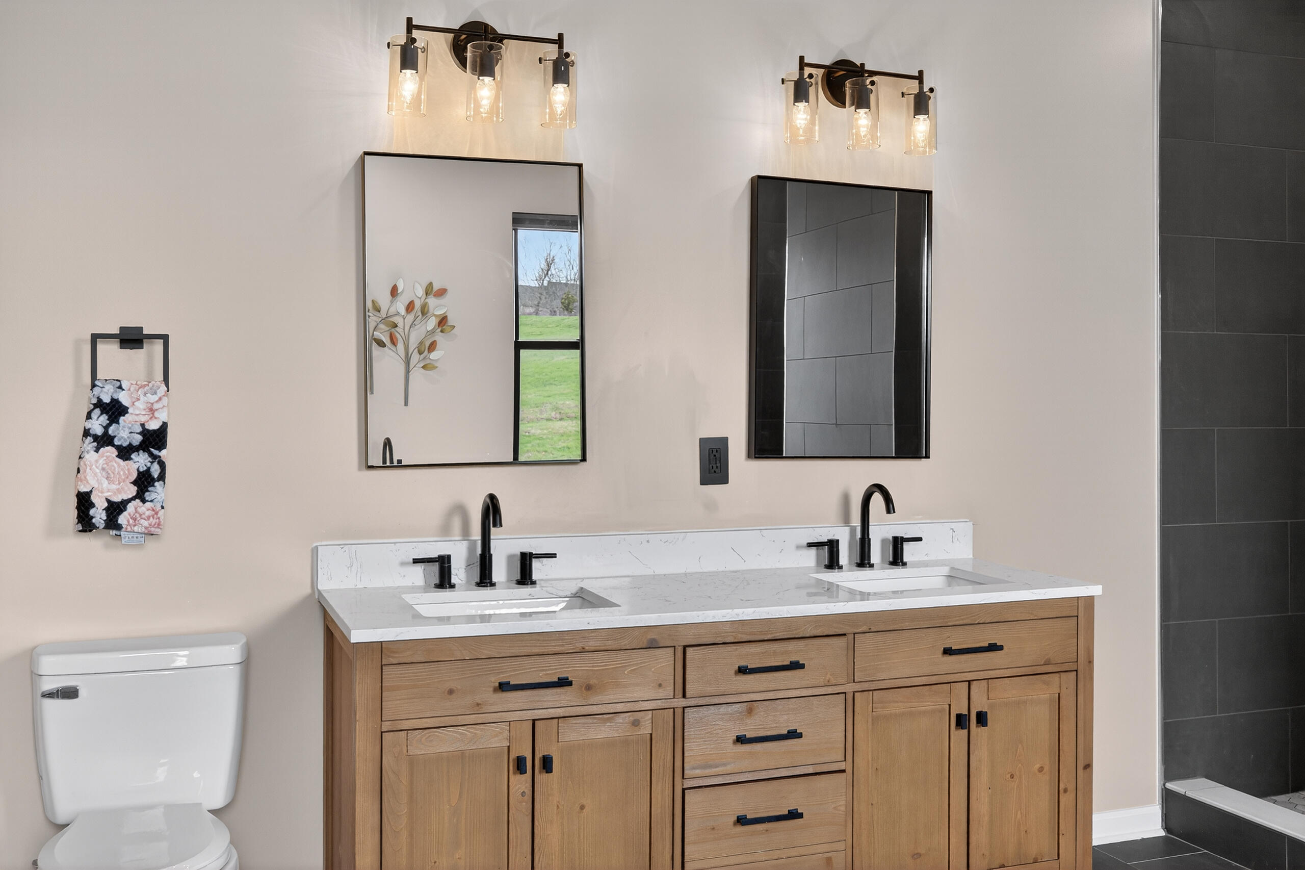 200 Avawam Drive Property Photo 37