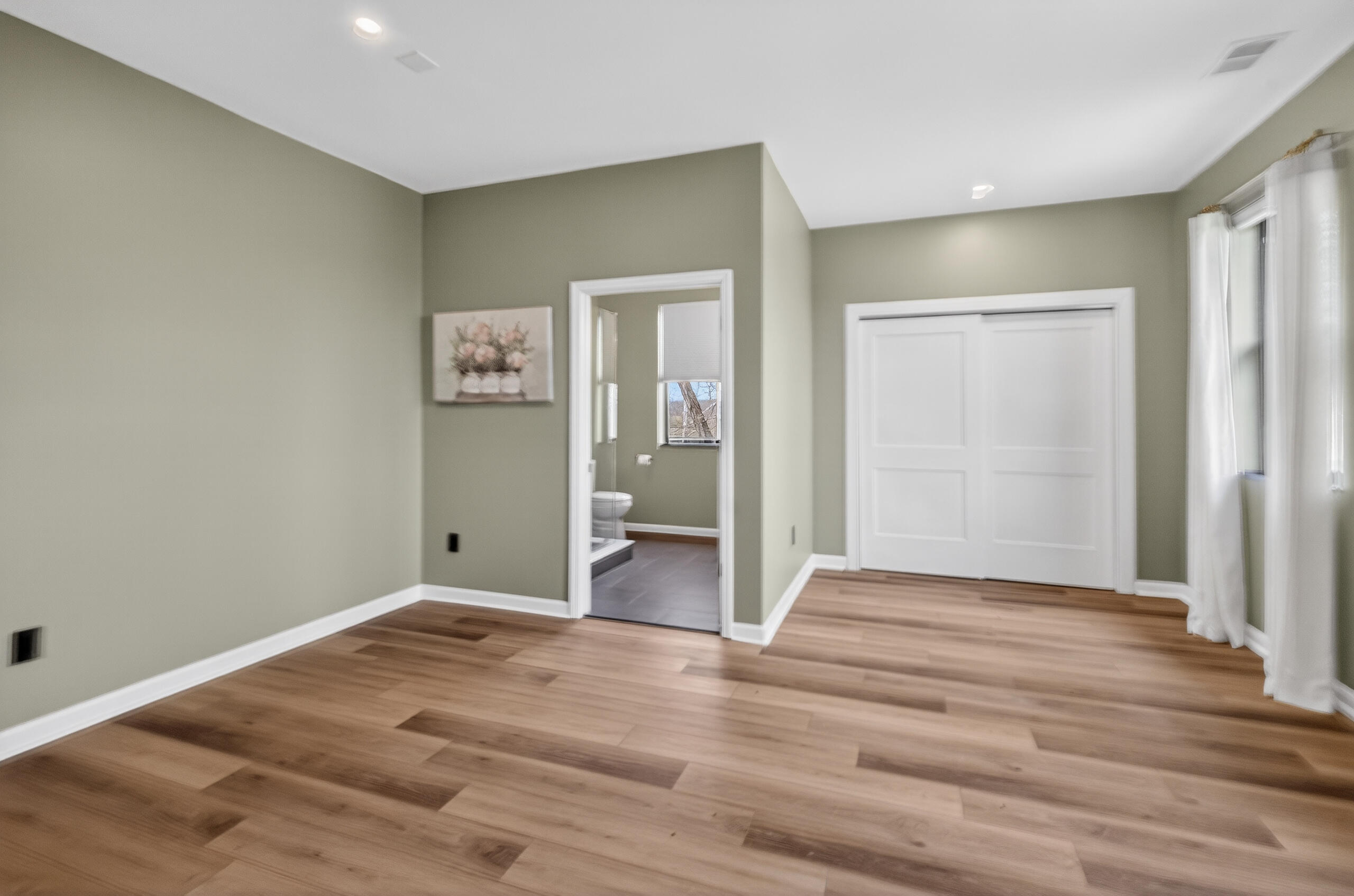 200 Avawam Drive Property Photo 40