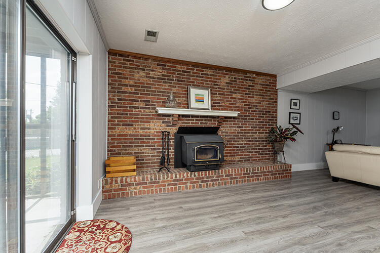 3700 Forest Green Drive Property Photo 29