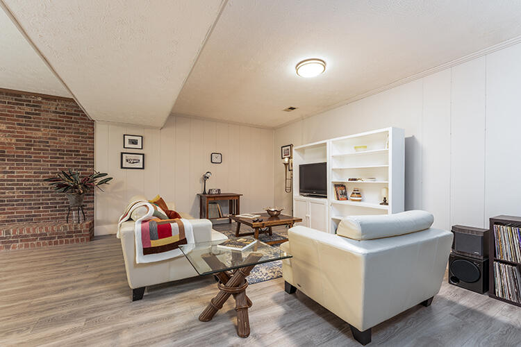3700 Forest Green Drive Property Photo 32