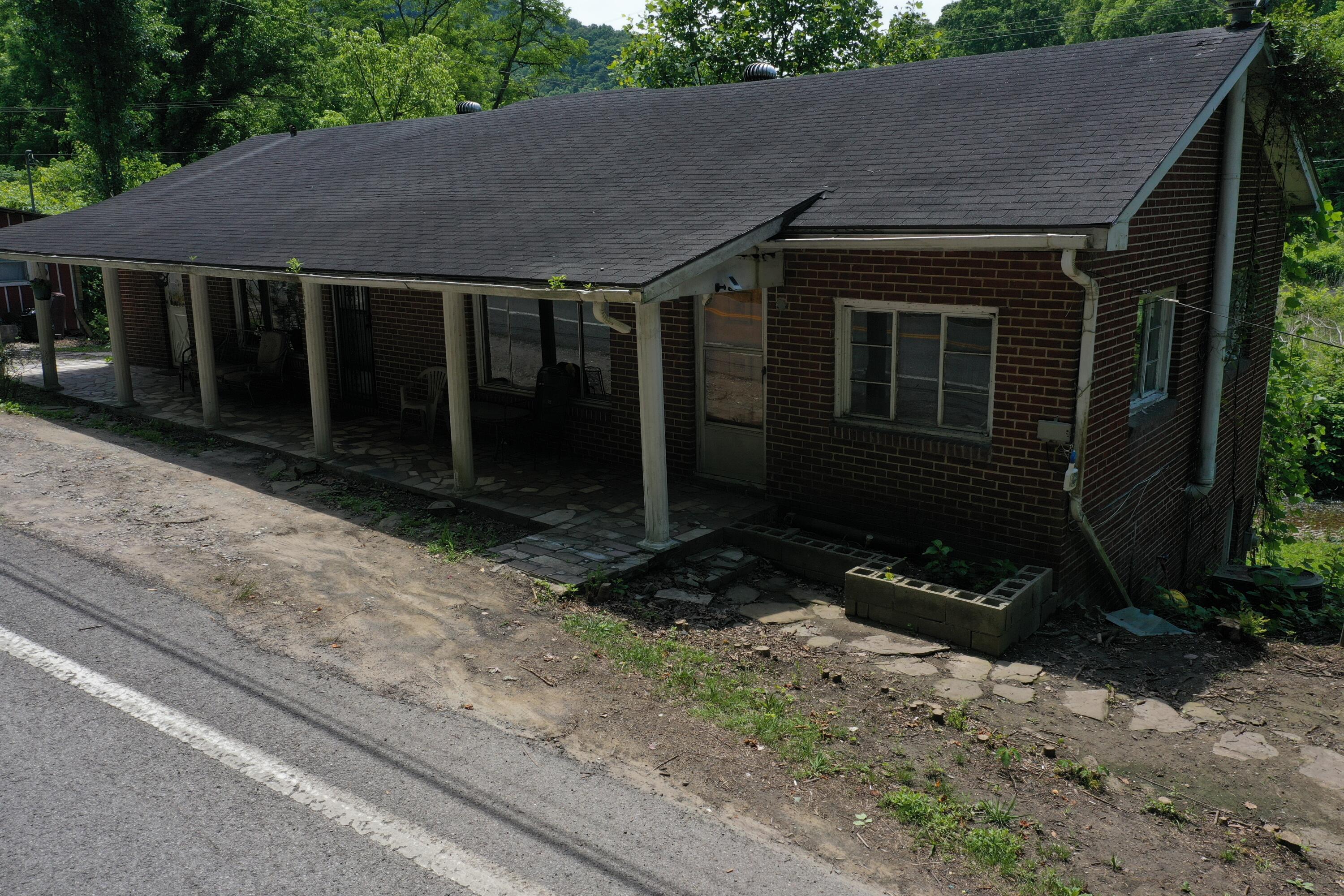 3237 Kentucky 610 Property Photo 1