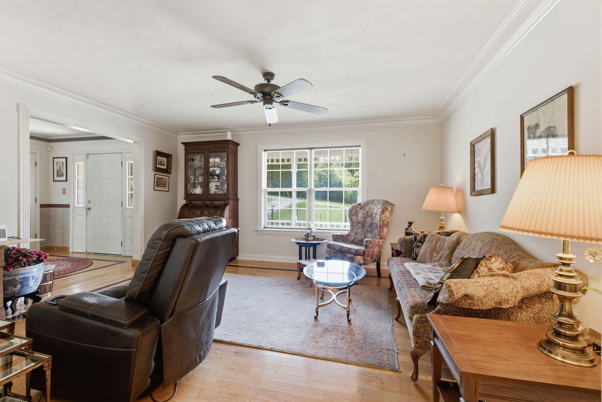 325 Eagle Creek Trail Property Photo 8