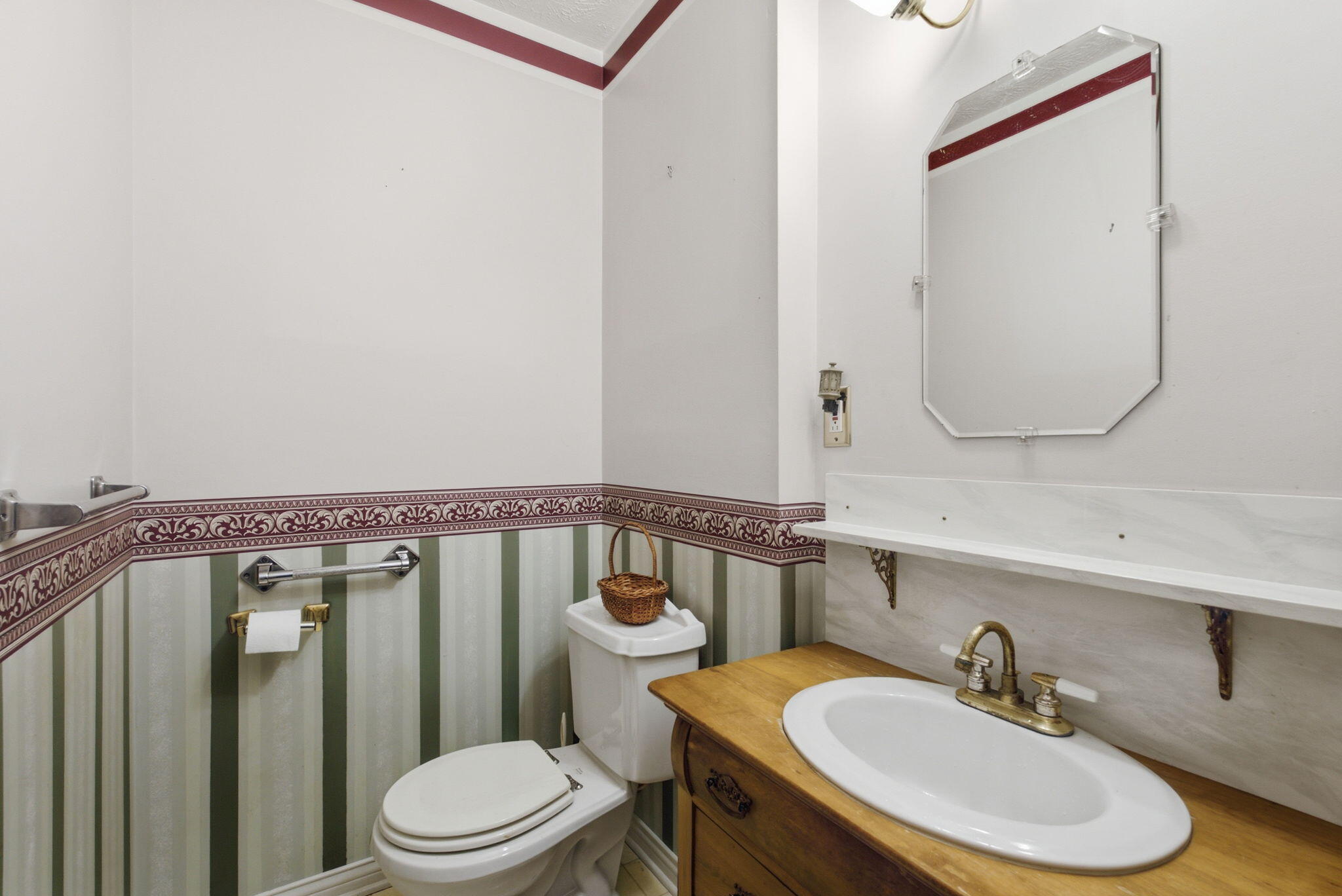 325 Eagle Creek Trail Property Photo 10