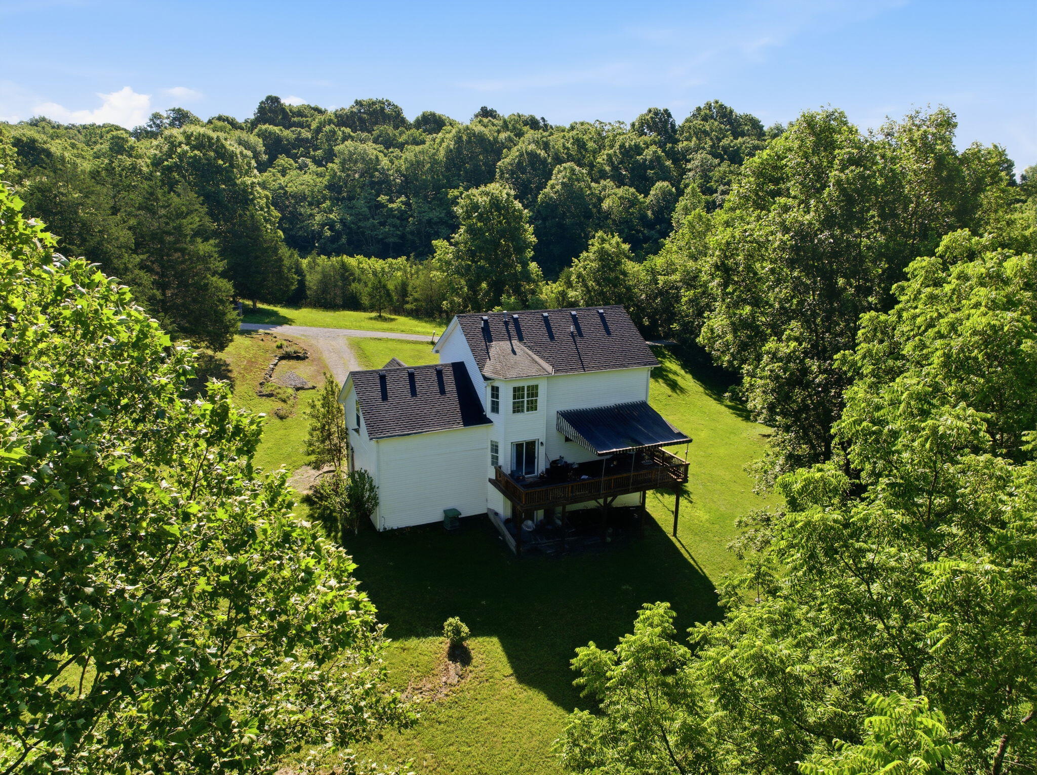 325 Eagle Creek Trail Property Photo 49