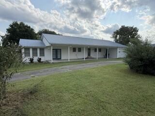 1333 Mount Eden Road Property Photo 3