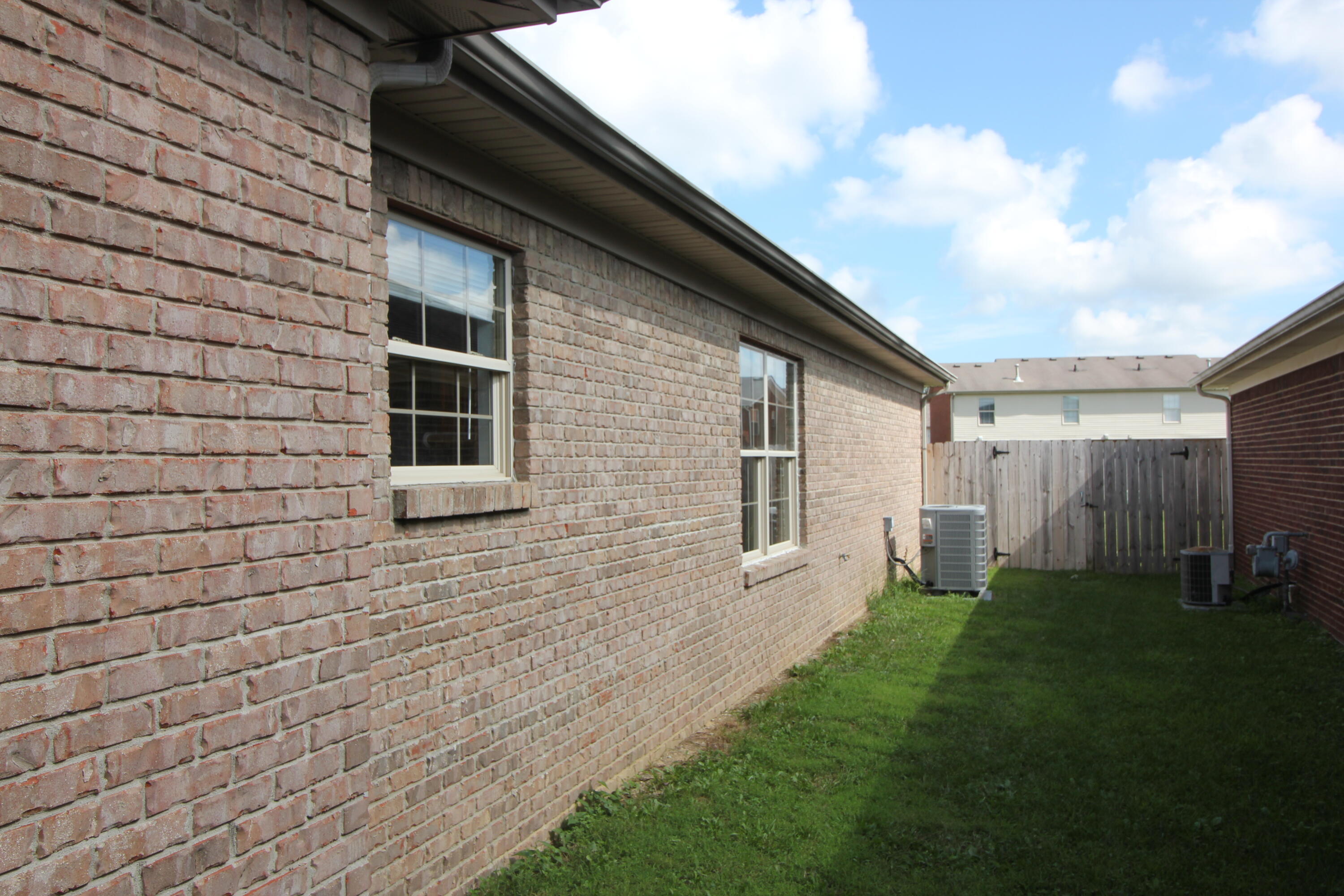 3690 Laredo Drive Property Photo 3