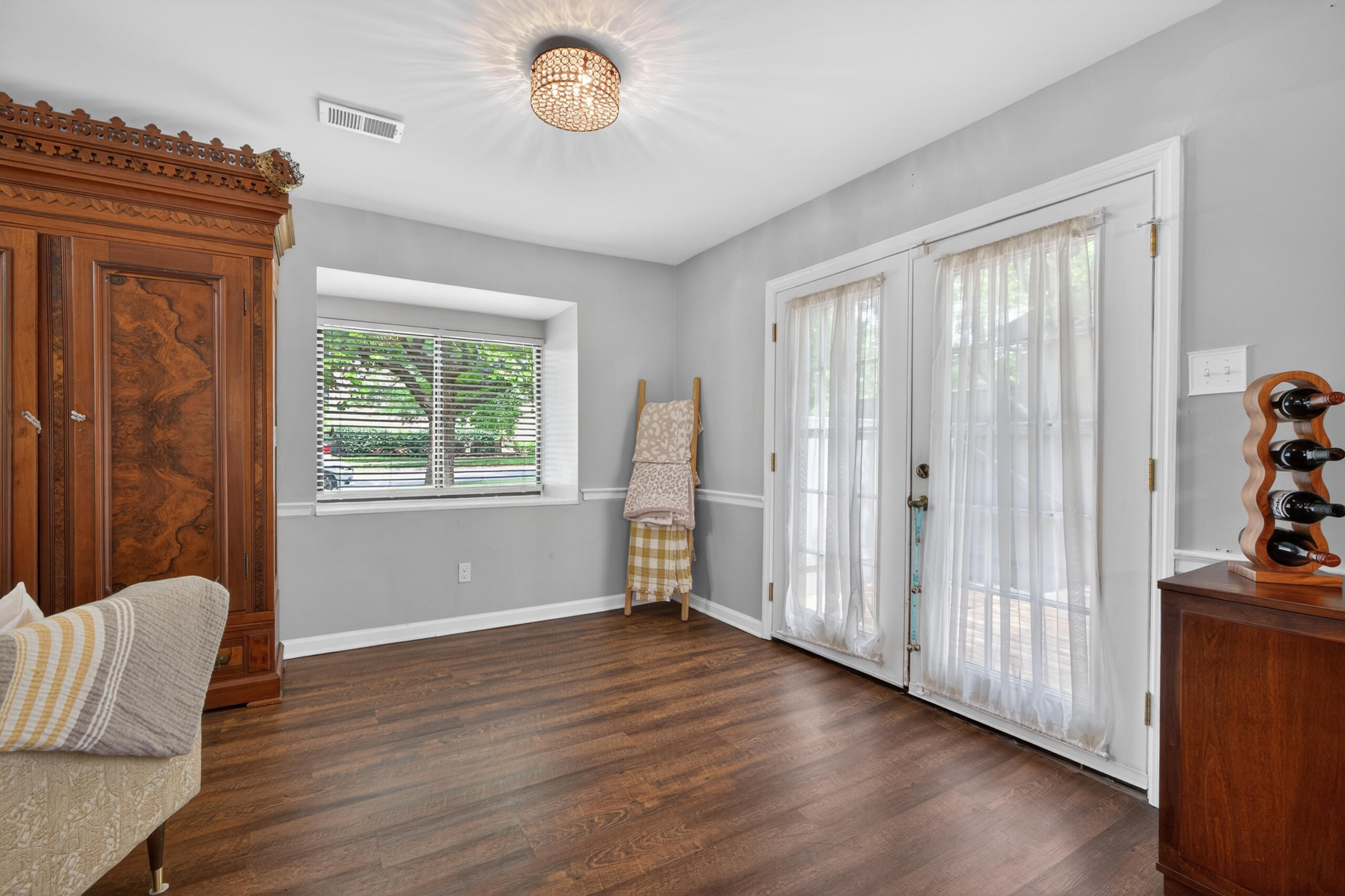 500 Laketower Drive 33 Property Photo 6