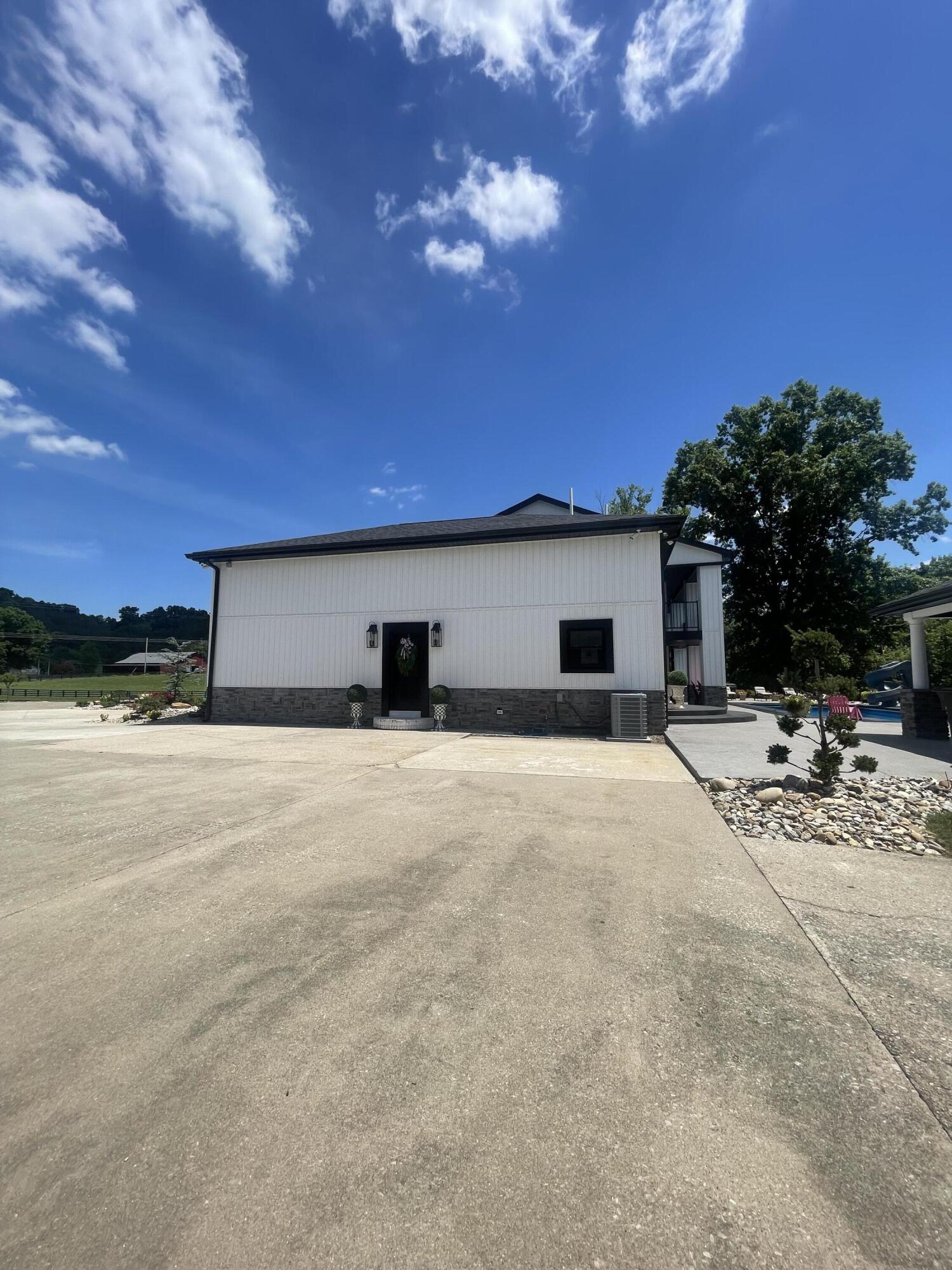 6606 S S Us Highway 25e Property Photo 18
