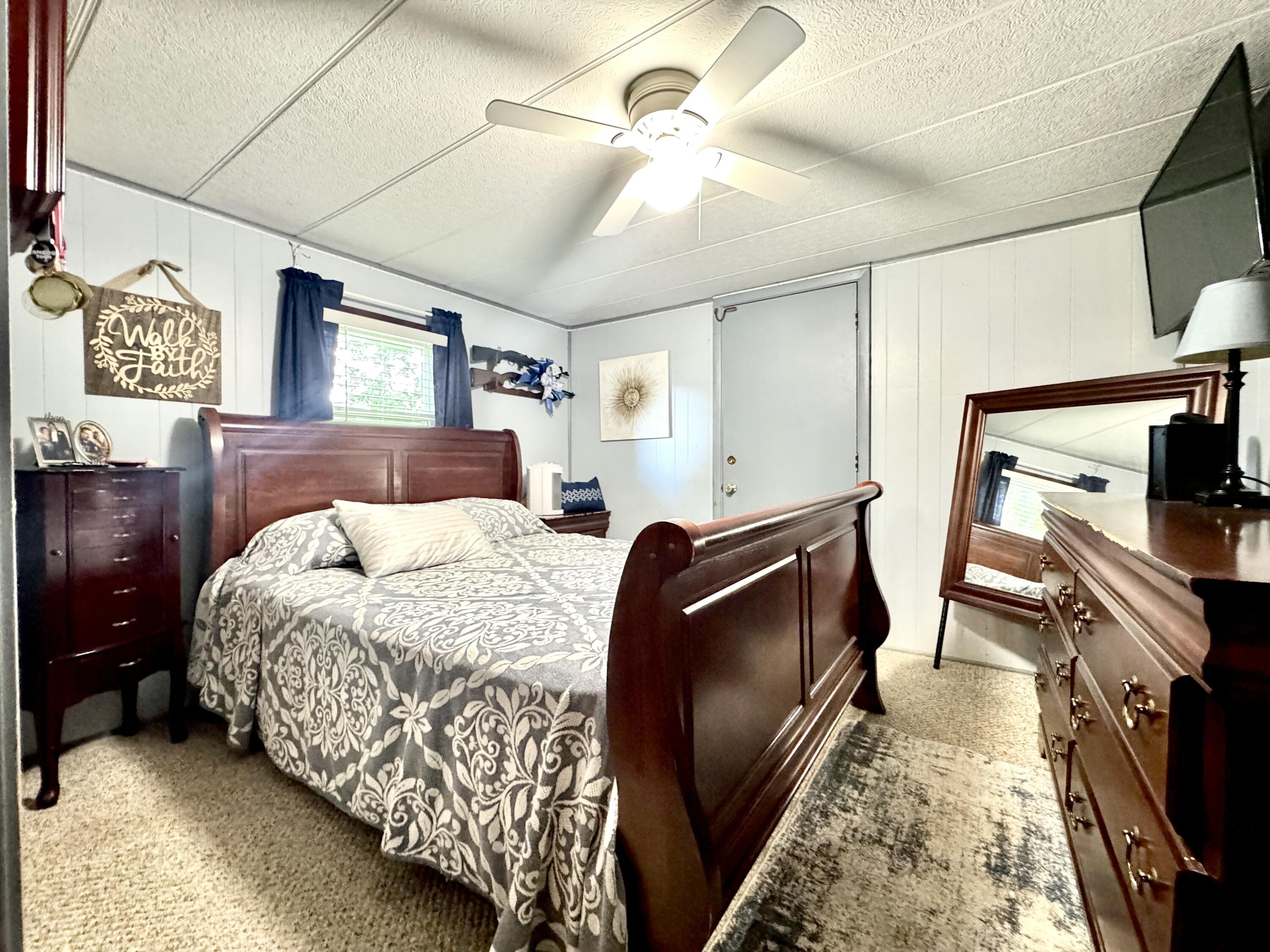 908 Manchester Avenue Property Photo 4