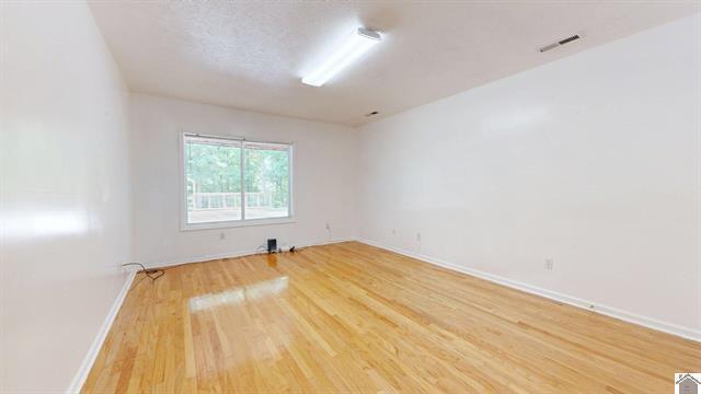 416 County Rd 1126 A Property Photo 18