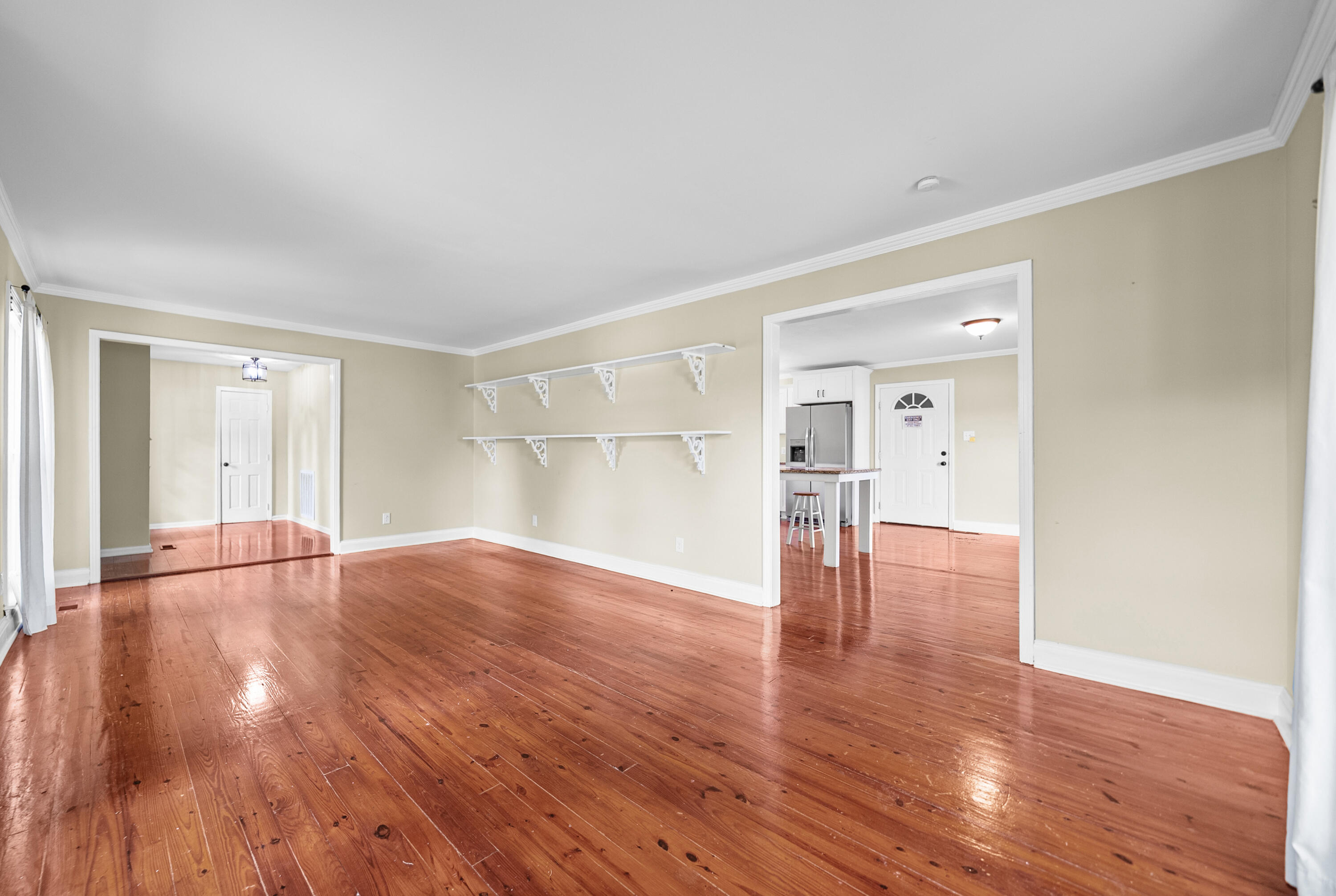 635 Country Club Lane Property Photo 11