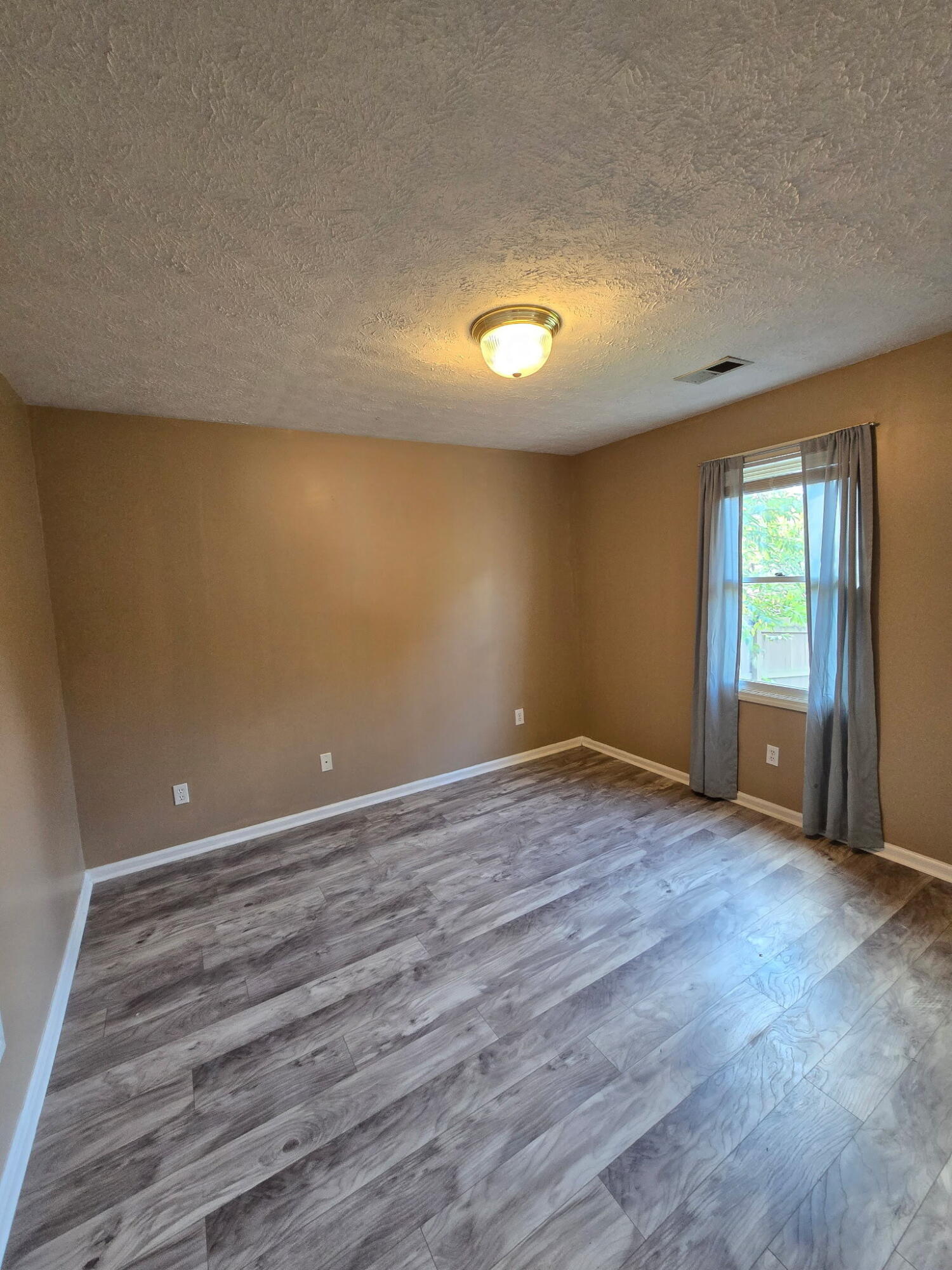 217 Woodbrook Place Property Photo 16